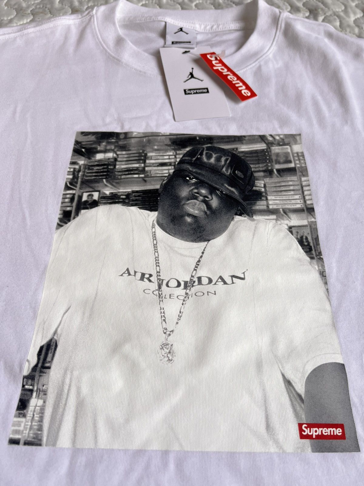 Jordan Brand × Rap Tees × Supreme XXL Supreme Jordan Biggie Notorious BIG tee Tshirt white Size US XXL / EU 58 / 5 - 3 Thumbnail