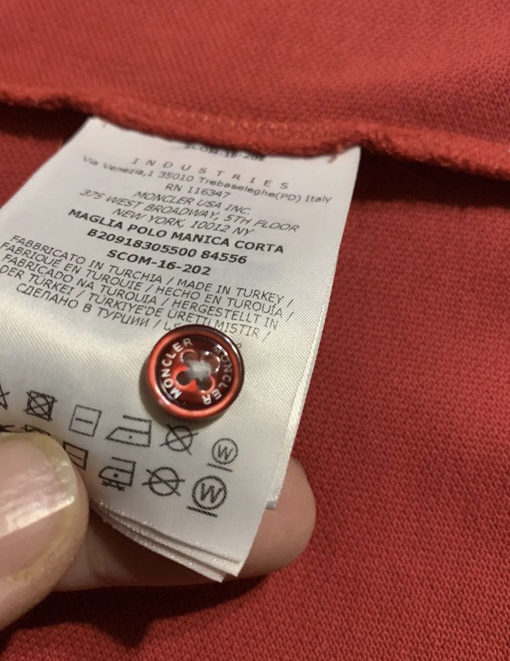 Moncler Moncler polo size M red Size US M / EU 48-50 / 2 - 8 Thumbnail
