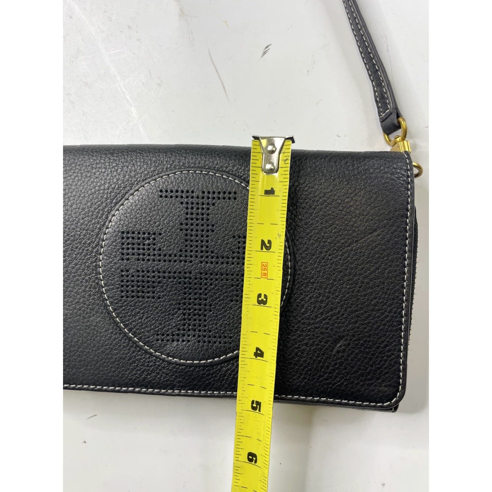 Tory Burch TORY BURCH PERFORATED LOGO FLAT WALLET CROSS BODY BLACK LEATHER CROSSBODY SMALL WOMEN 5" x 8" PEbbled ID: 190041556984 Size ONE SIZE - 8 Thumbnail