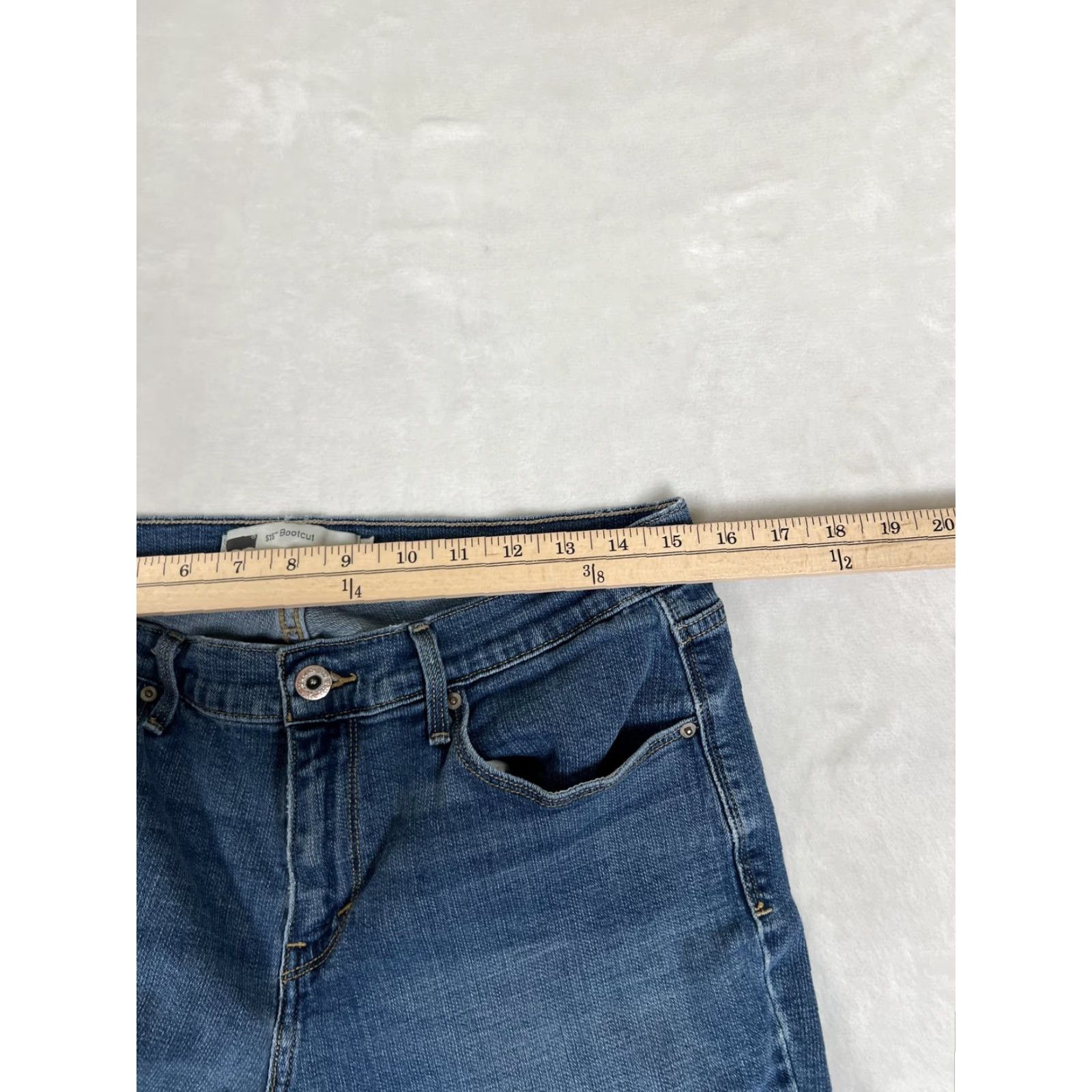 Levi's Levi's 515 Bootcut Jeans Women's 10 Blue Medium Wash Mid Rise Denim 30x30 Size 32" / US 10 / IT 46 - 7 Thumbnail