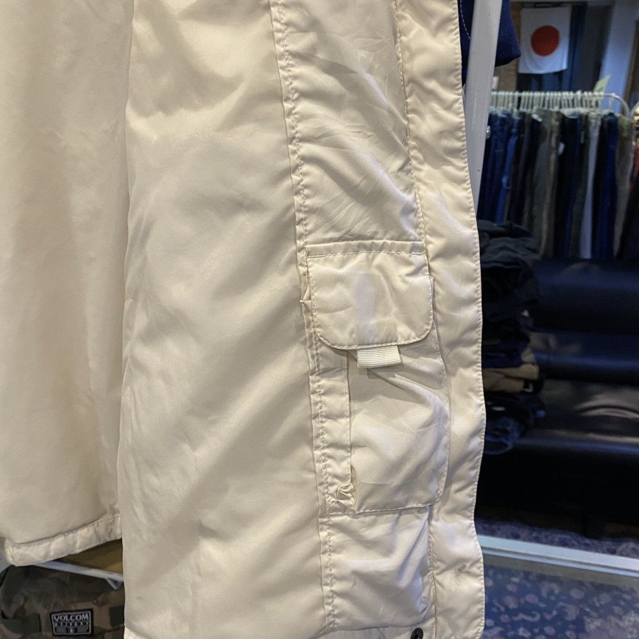 L.L. Bean LL Bean Women's Light Puffer Jackets Size L / US 10 / IT 46 - 12 Thumbnail