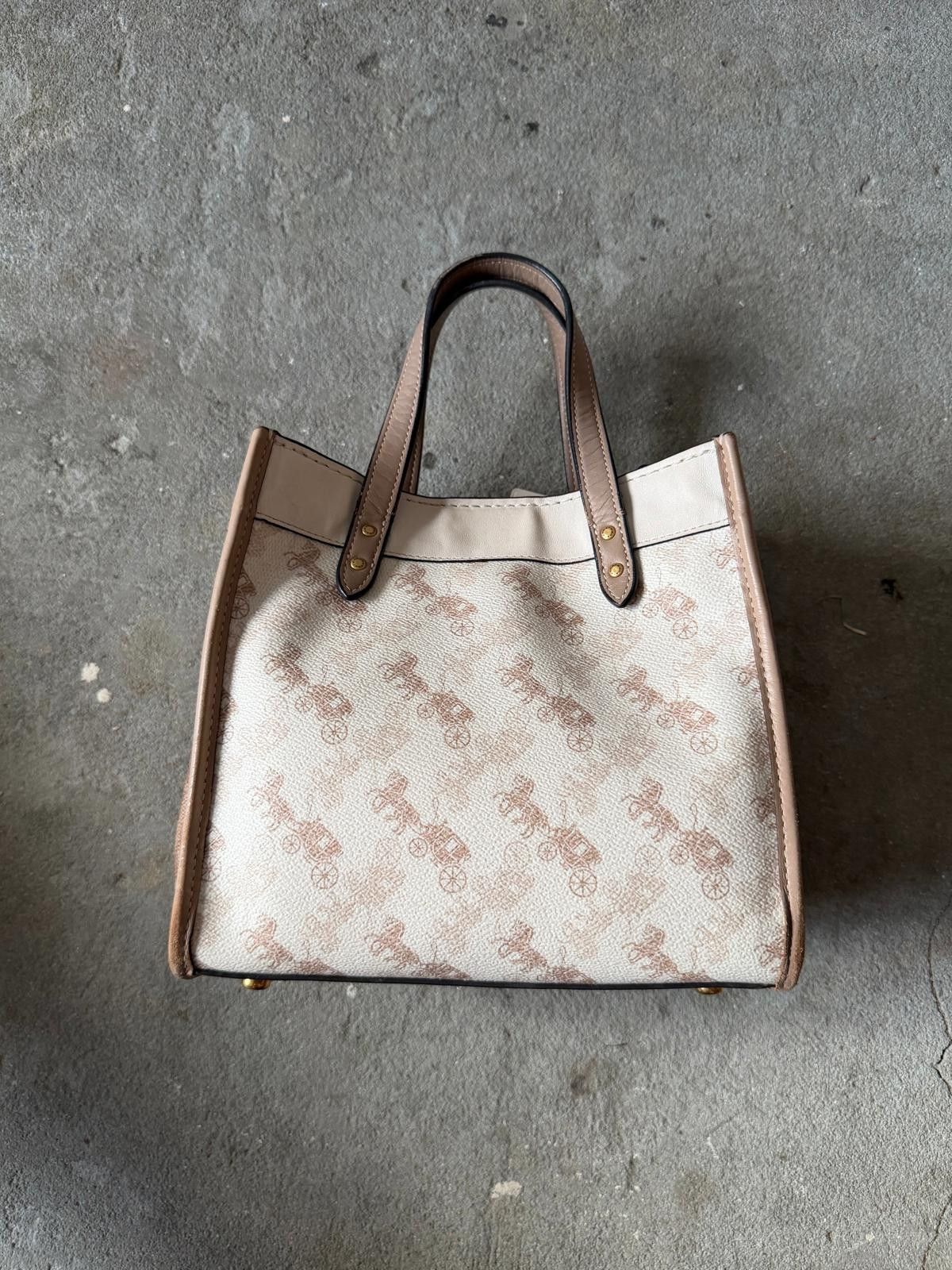 Coach Coach Field 22 Horse Carriage Tote Bag Brown/White Size ONE SIZE - 6 Thumbnail