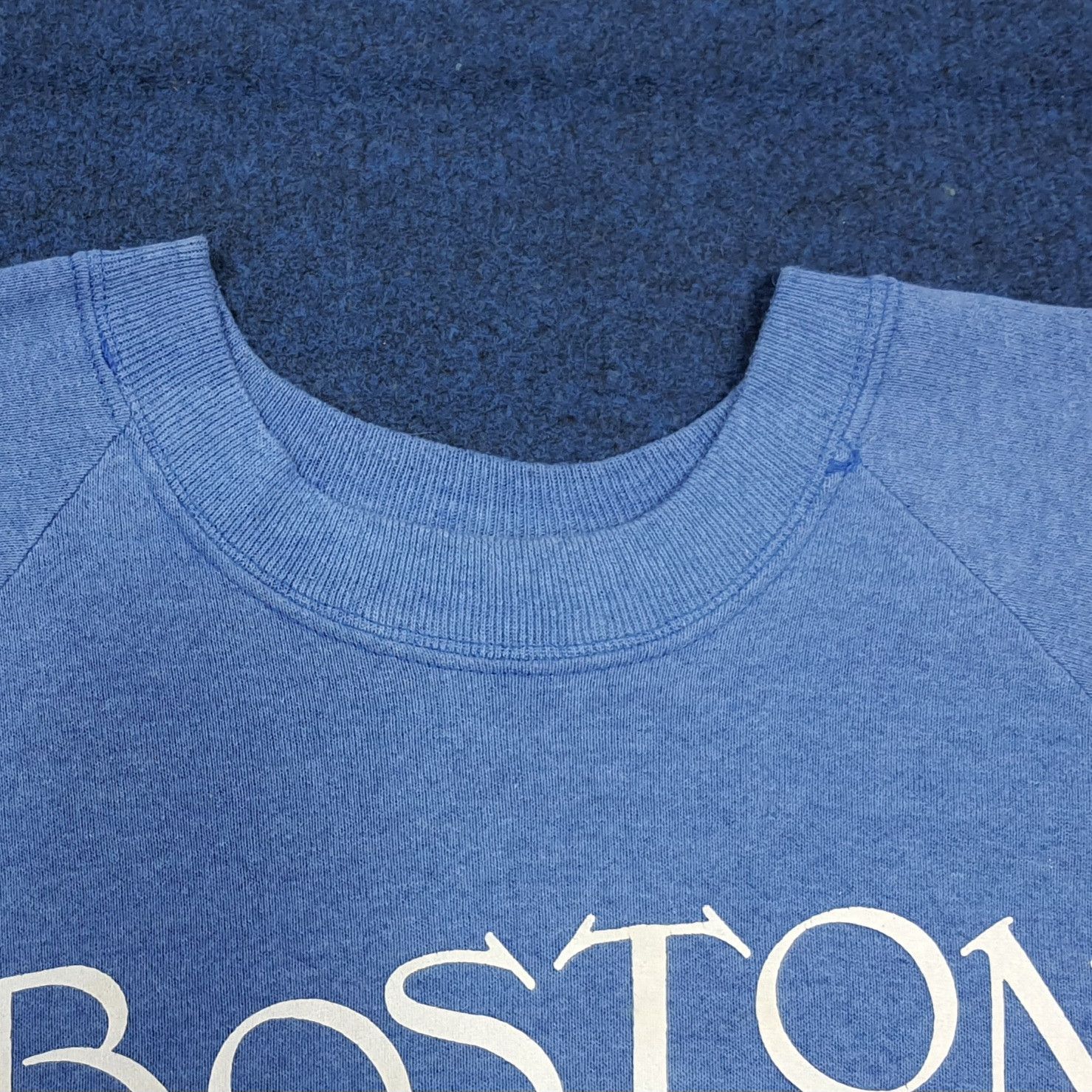 Fruit Of The Loom Vintage 90s Boston Skyline Sweatshirt Raglan C279N24 Size US M / EU 48-50 / 2 - 4 Thumbnail
