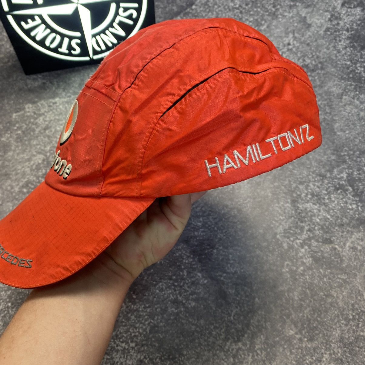 Mercedes-Benz × Vintage Vintage Mercedes McLaren Vodafone Red racing cap Size ONE SIZE - 4 Thumbnail
