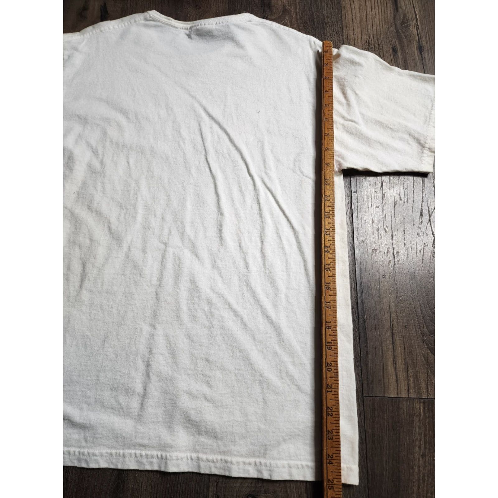 Hanes VINTAGE Hanes Merry Christmas Cat T-Shirt Women’s Medium Beige Distressed Short Sleeve Fall Winter Size M / US 6-8 / IT 42-44 - 4 Thumbnail