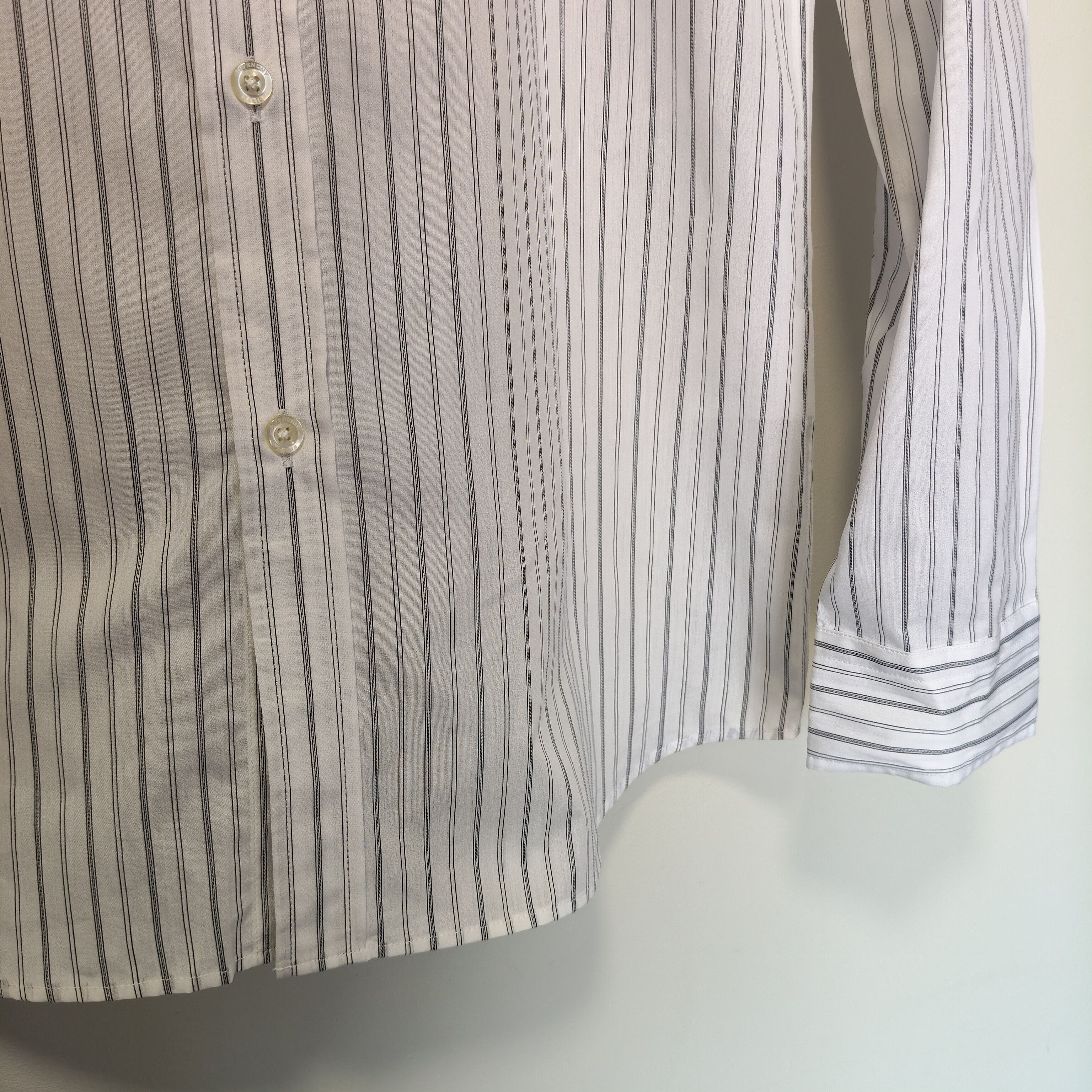 Givenchy Embroidered logo shirt Size US L / EU 52-54 / 3 - 6 Thumbnail
