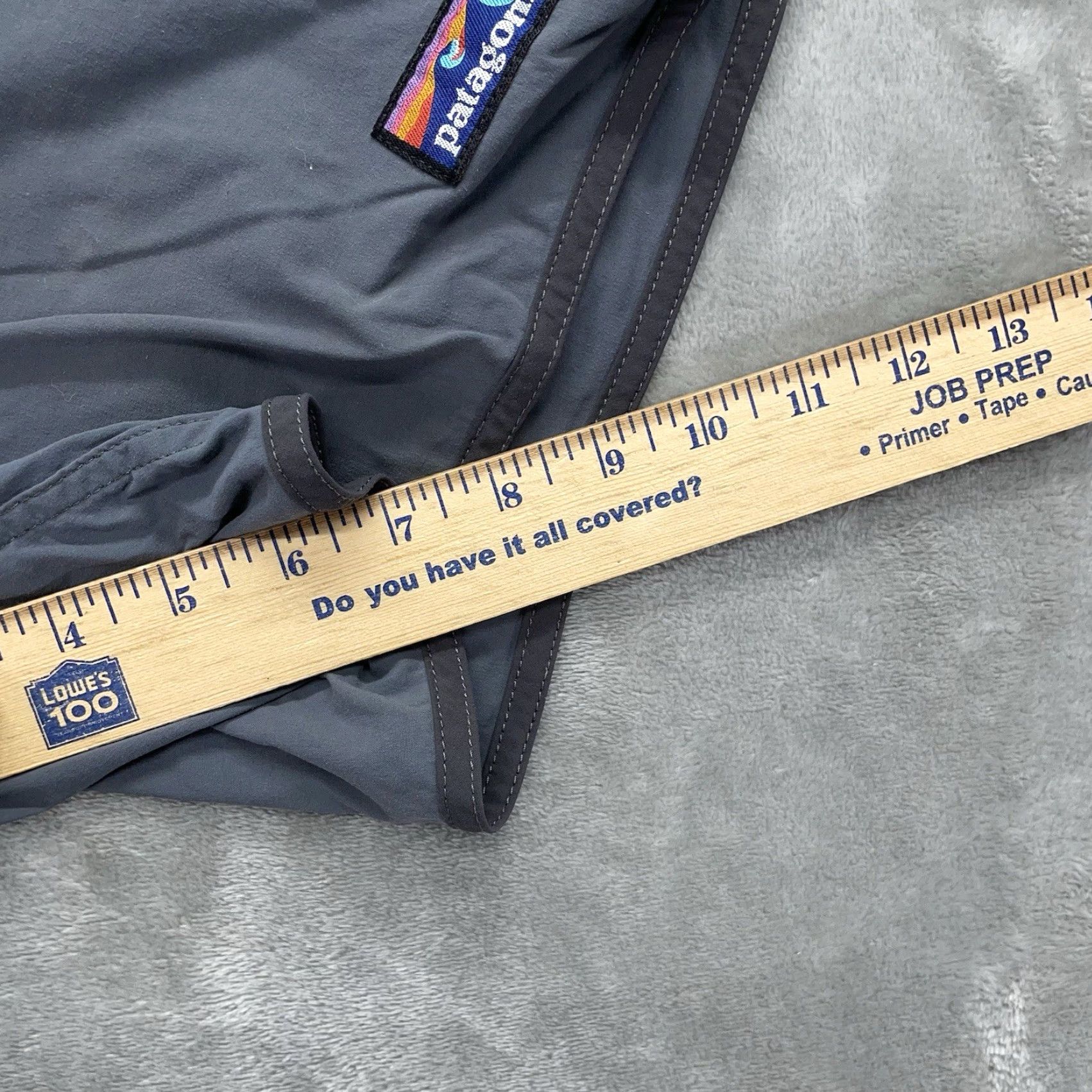 Patagonia Patagonia Bottom Men 40 Surf Wavefarer Scallop Hem Beach Swim 7" Gray Nylon Spandex Quick Dry Pockets Drawstring Board Shorts Vintage No Size US 40 / EU 56 - 6 Thumbnail