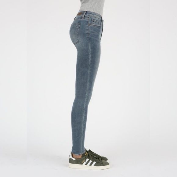 Other Articles Of Society Sarah Skinny Jeans Dover Color Size 25" / US 0 / IT 36 - 2 Thumbnail