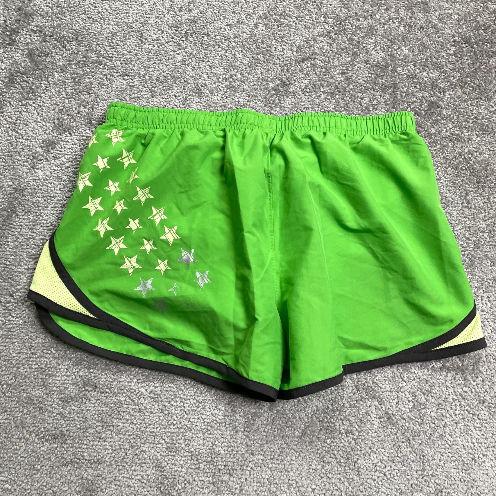 Under Armour Under Armour Loose Active Shorts Womens M Green Drawstring Athletic 28x3 Size 28" / US 6 / IT 42 - 2 Thumbnail