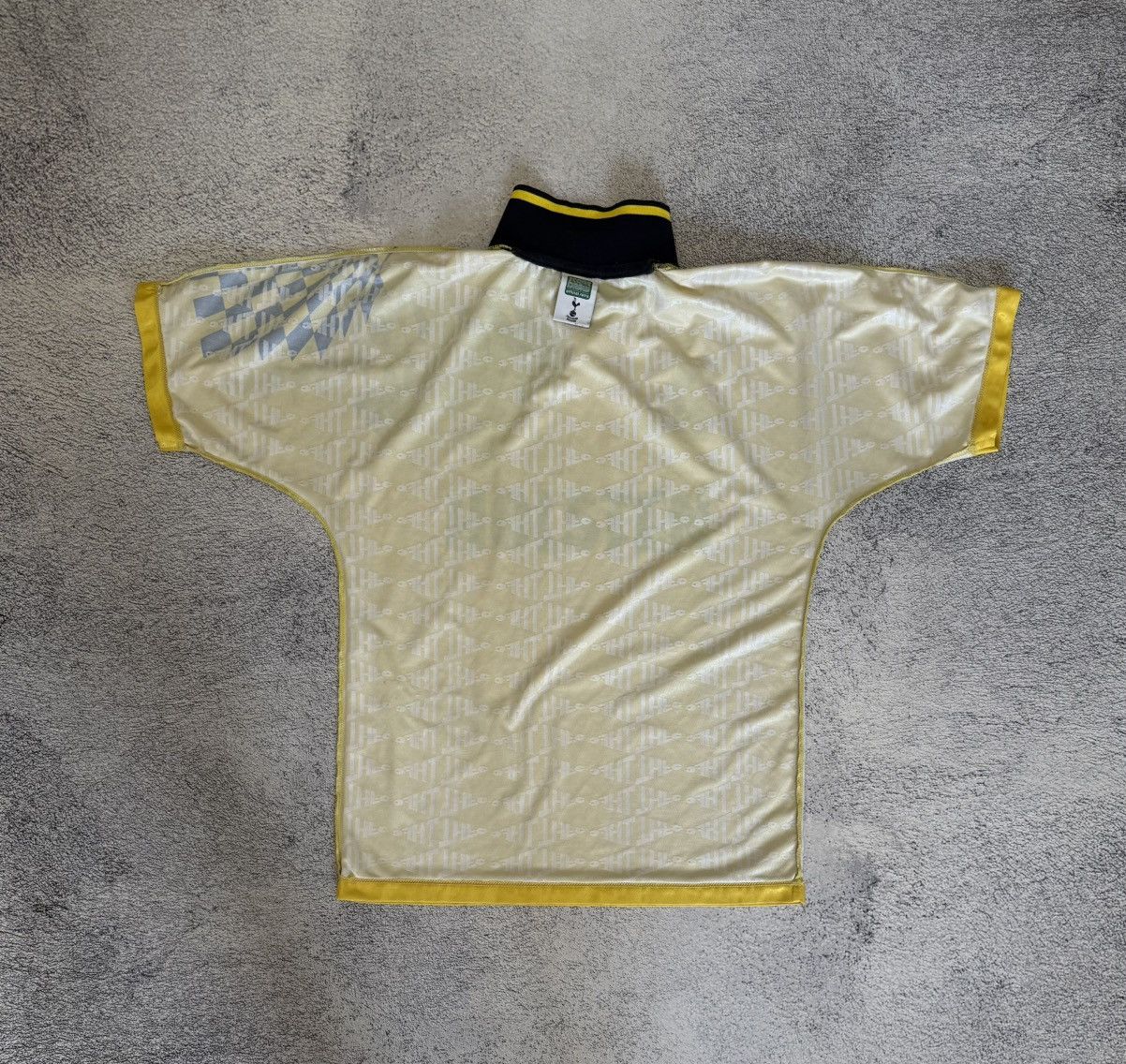 Other Vintage Tottenham Hotspur 1992 Away Shirt Score Draw Jersey Size US M / EU 48-50 / 2 - 14 Thumbnail