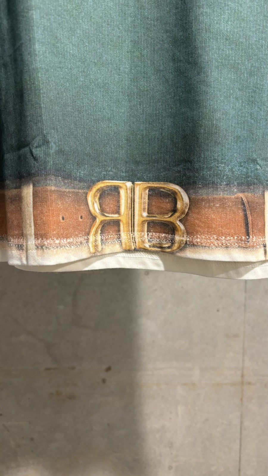 Designer Rotborough “Chet Sacksman Tee” Trompe L'Oeil Size US XL / EU 56 / 4 - 2 Thumbnail