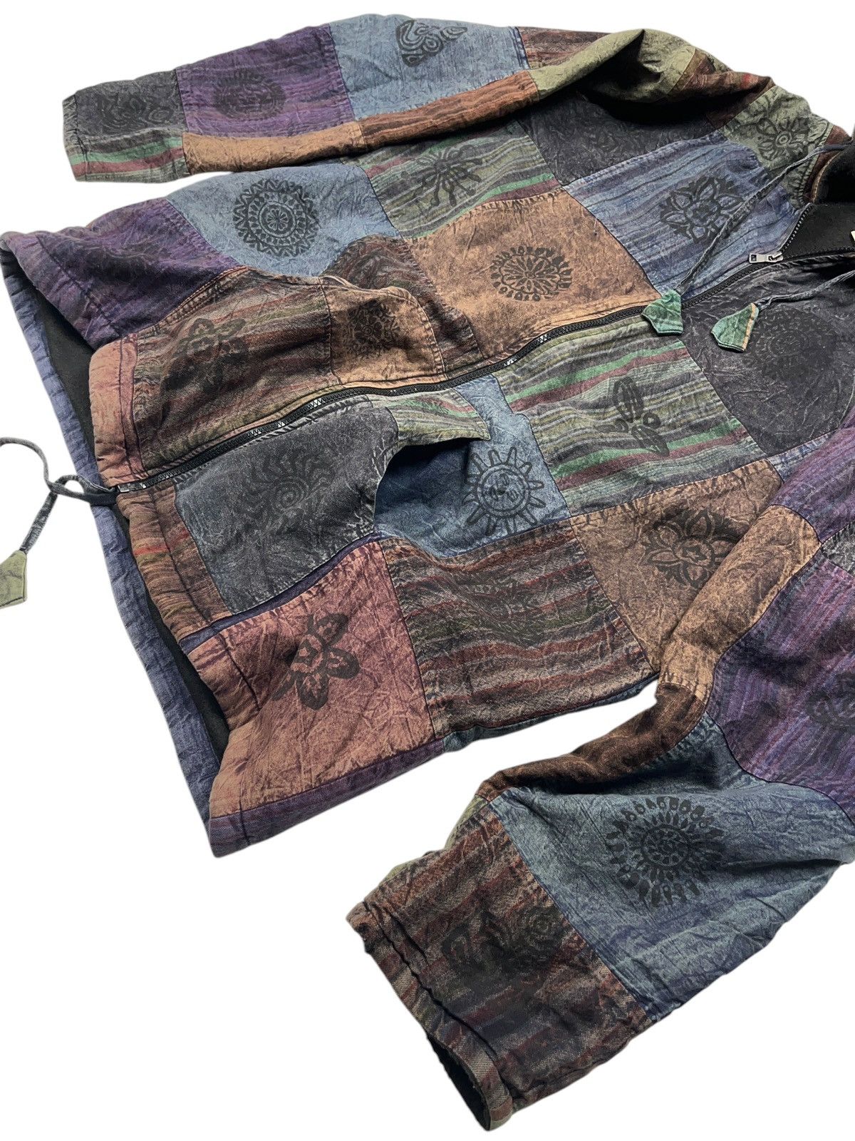 Japanese Brand Vintage Nepal Hippy Patchwork Zip Hoodie Jacket y2k Size US XXL / EU 58 / 5 - 7 Thumbnail