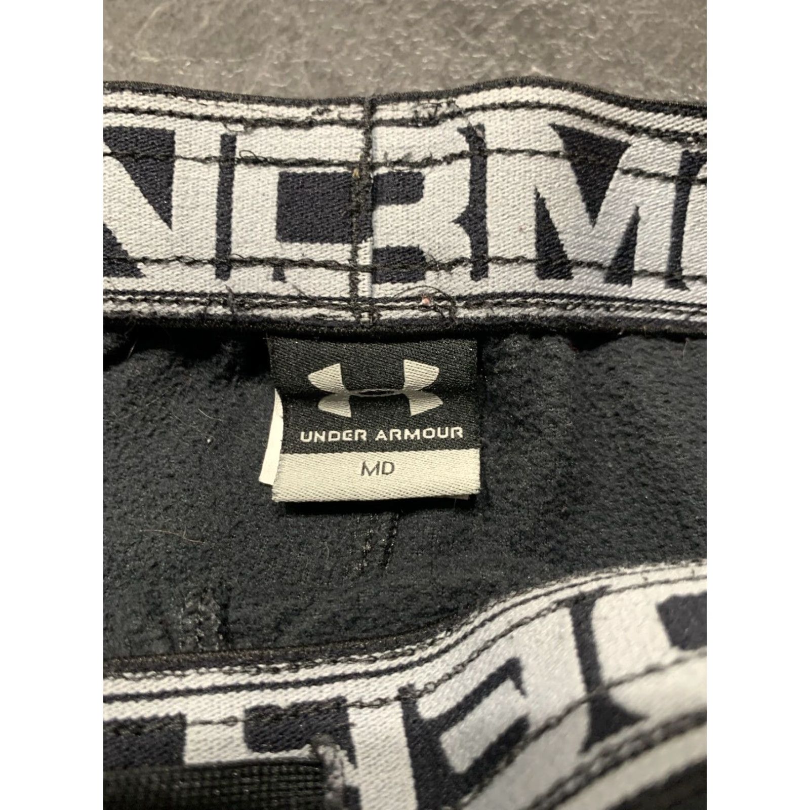 Under Armour VINTAGE Under Armour Mens Sweatpants Fleece Joggers Drawstring Black Size M Activewear Trainers Size US 31 - 2 Thumbnail