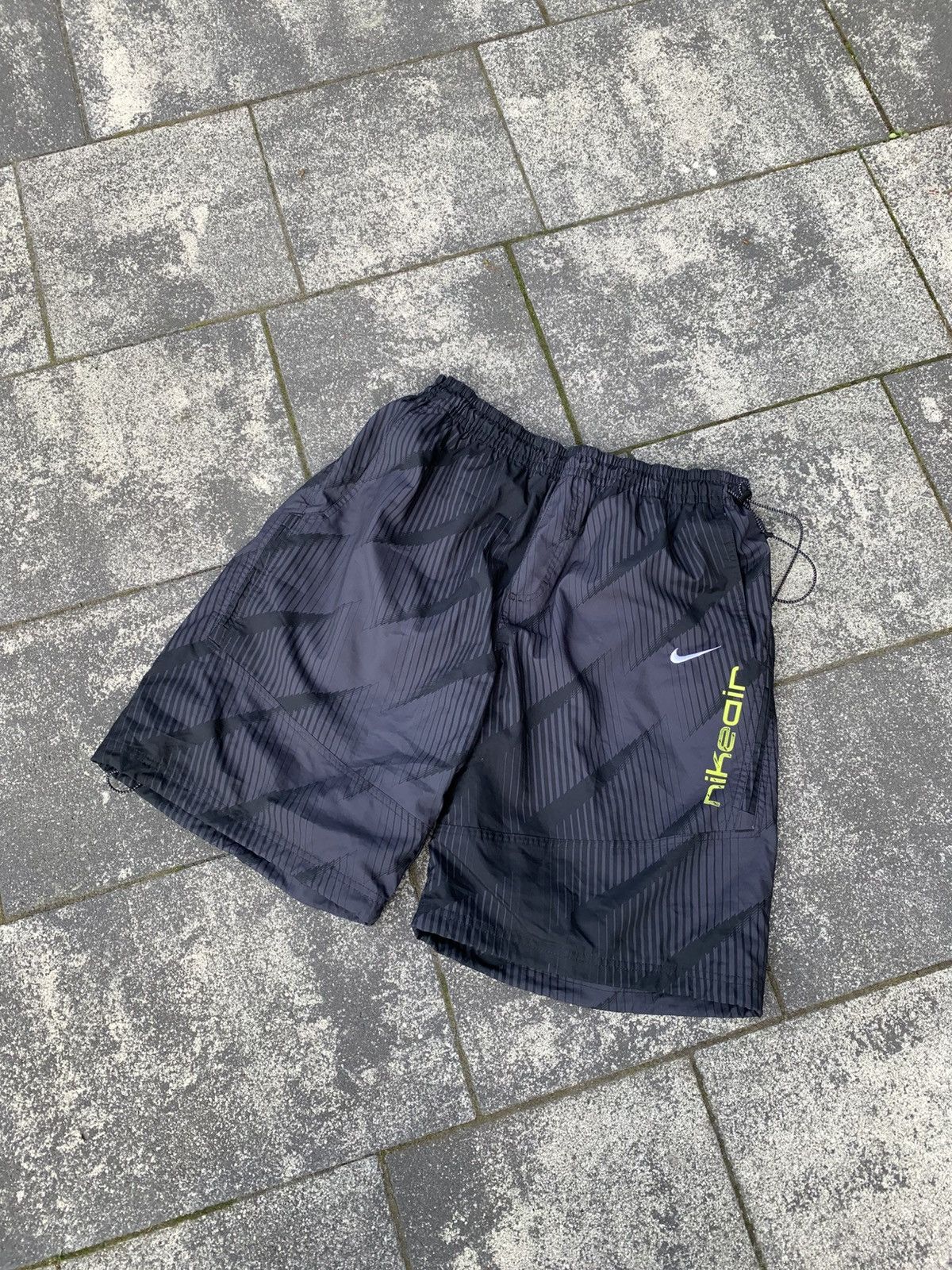 Nike × Vintage 🔥VINTAGE NIKE NYLON SHORTS Size US 36 / EU 52 - 2 Thumbnail