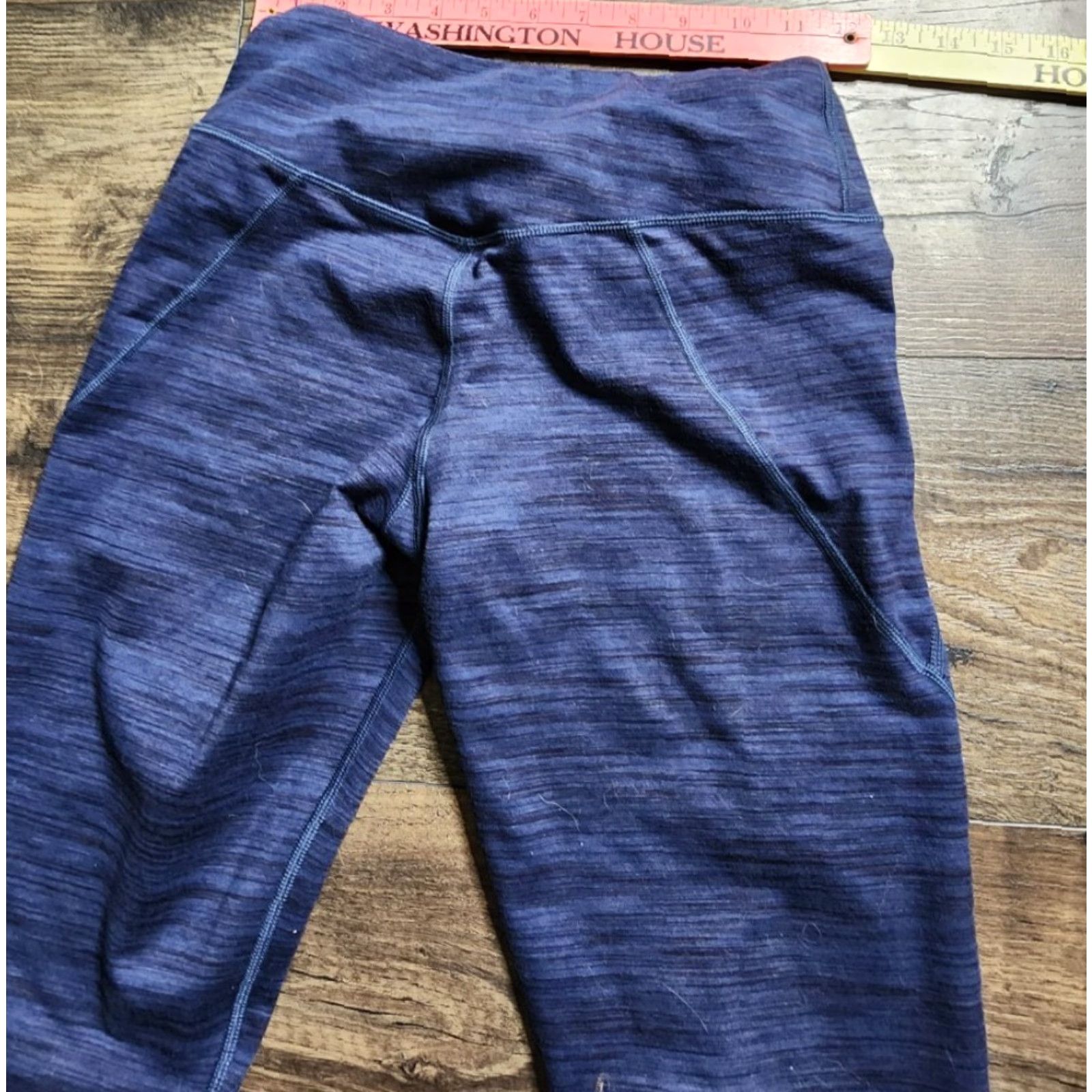 Patagonia Patagonia Capris Leggings S Womens Blue Baselayer Capri Athletic Yoga Hiking Camo? Size 28" / US 6 / IT 42 - 2 Thumbnail