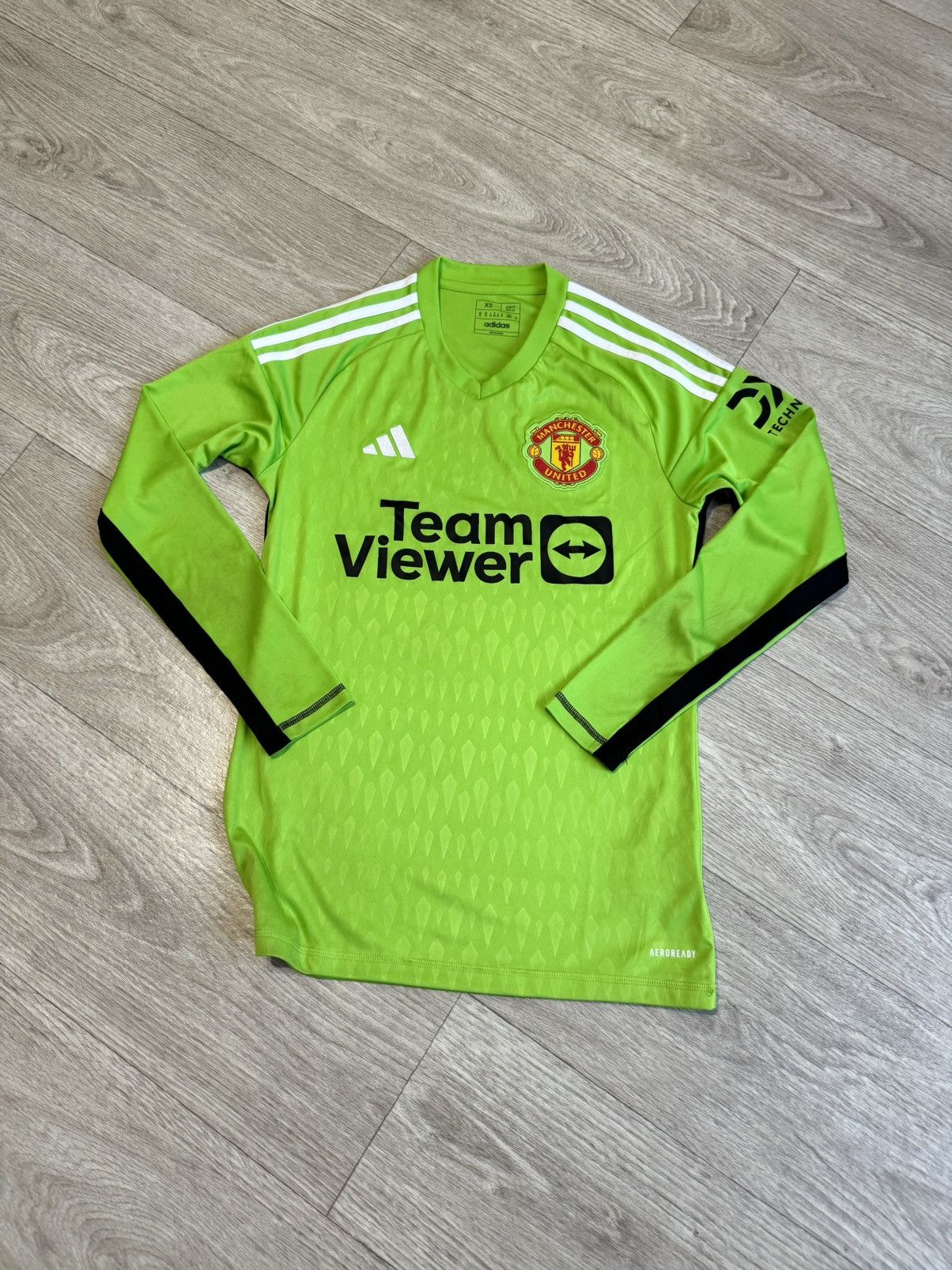Adidas 🔷Adidas Manchester United 2023/24 Goalkeeper Soccer jersey🔷 Size US XS / EU 42 / 0 - 1 Thumbnail