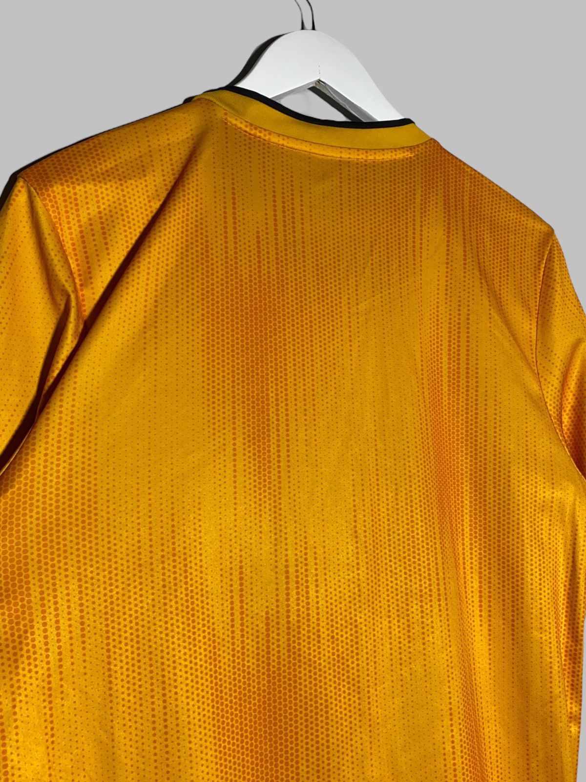 Adidas Adidas FC Wolves Wolverhampton 2019 Home Football Shirt Size US M / EU 48-50 / 2 - 15 Thumbnail