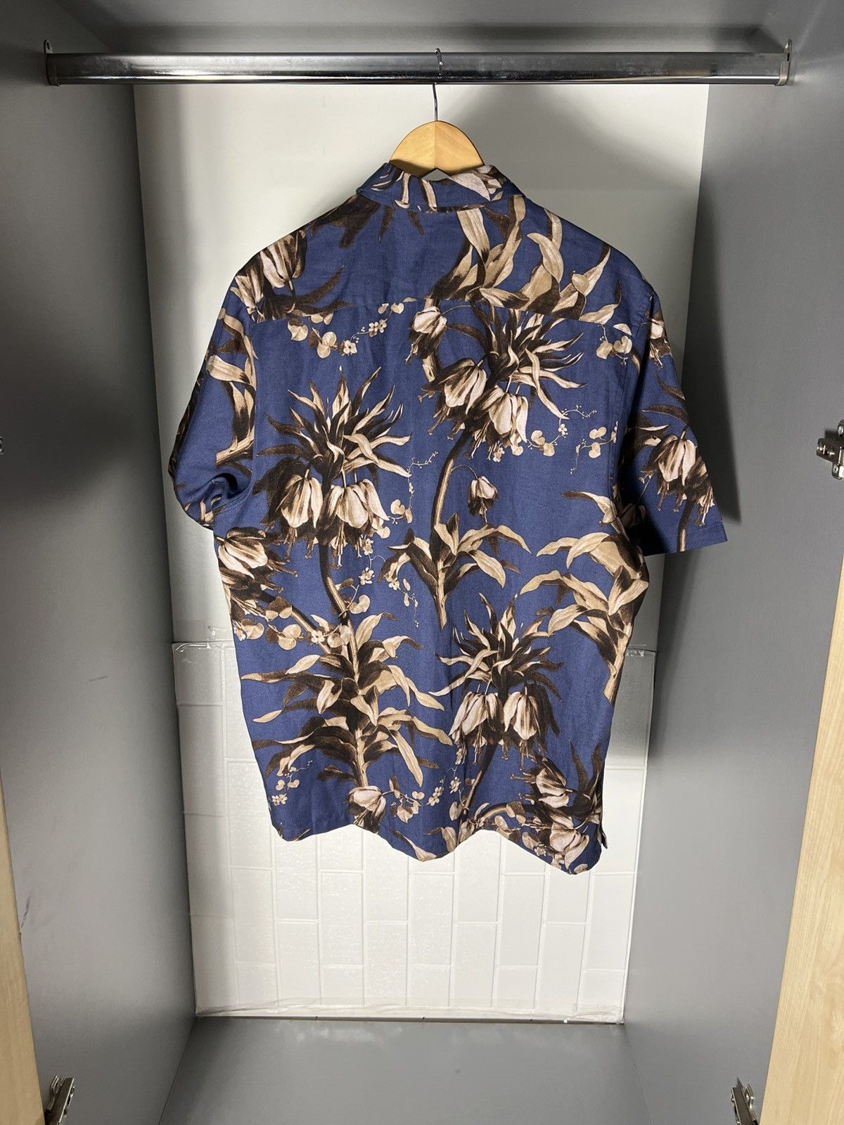 Ted Baker VINTAGE TED BAKER LONDON DESIGNER FLOWER AHIRT CASUAL Y2K Size US XXL / EU 58 / 5 - 9 Thumbnail