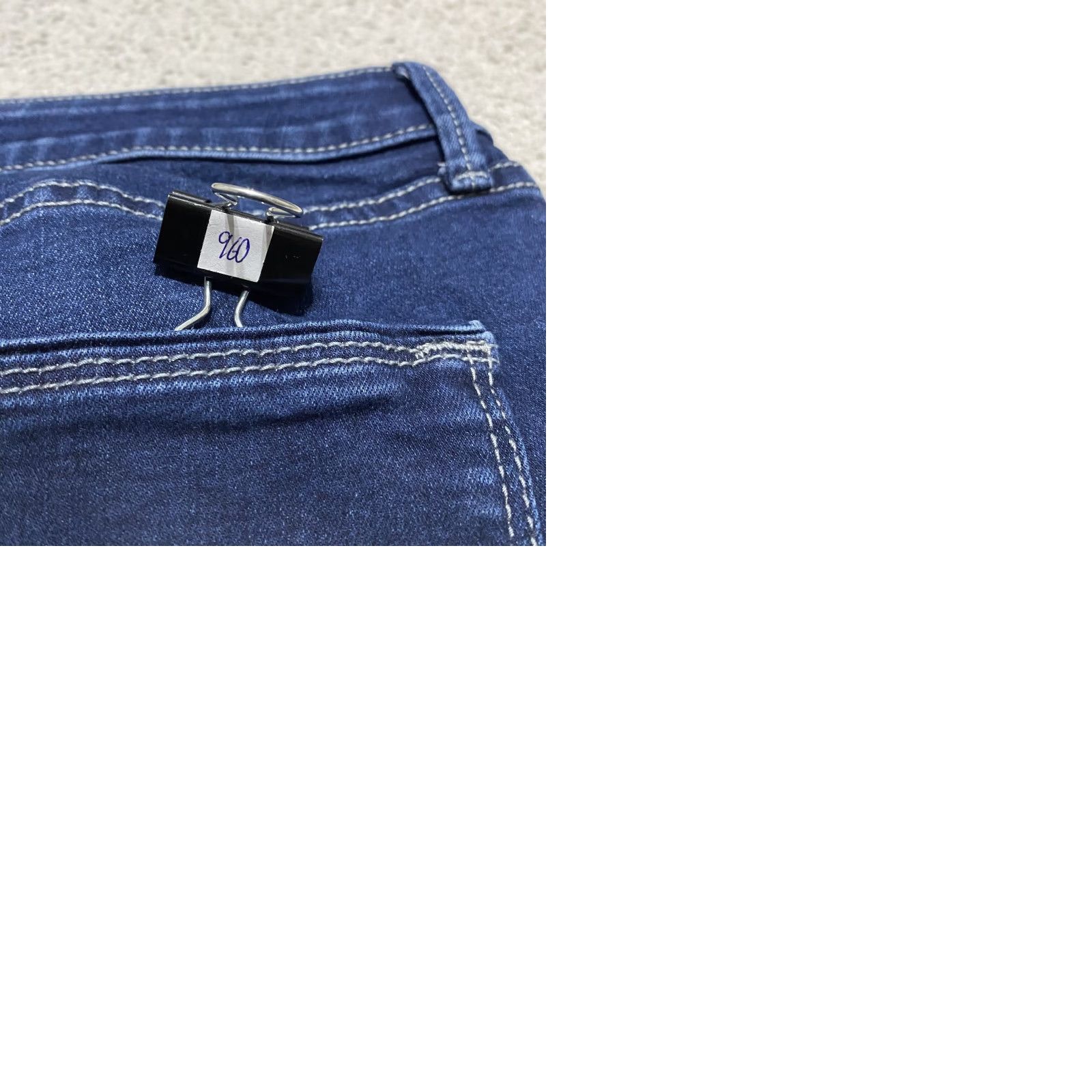 Apt. 9 APt 9 Bermuda Shorts Womens 4 Dark Wash Denim Bermuda Shorts Inseam 10" Blue 27 Waist Regular Fit Casual Womens Shorts Size 27" / US 4 / IT 40 - 9 Thumbnail