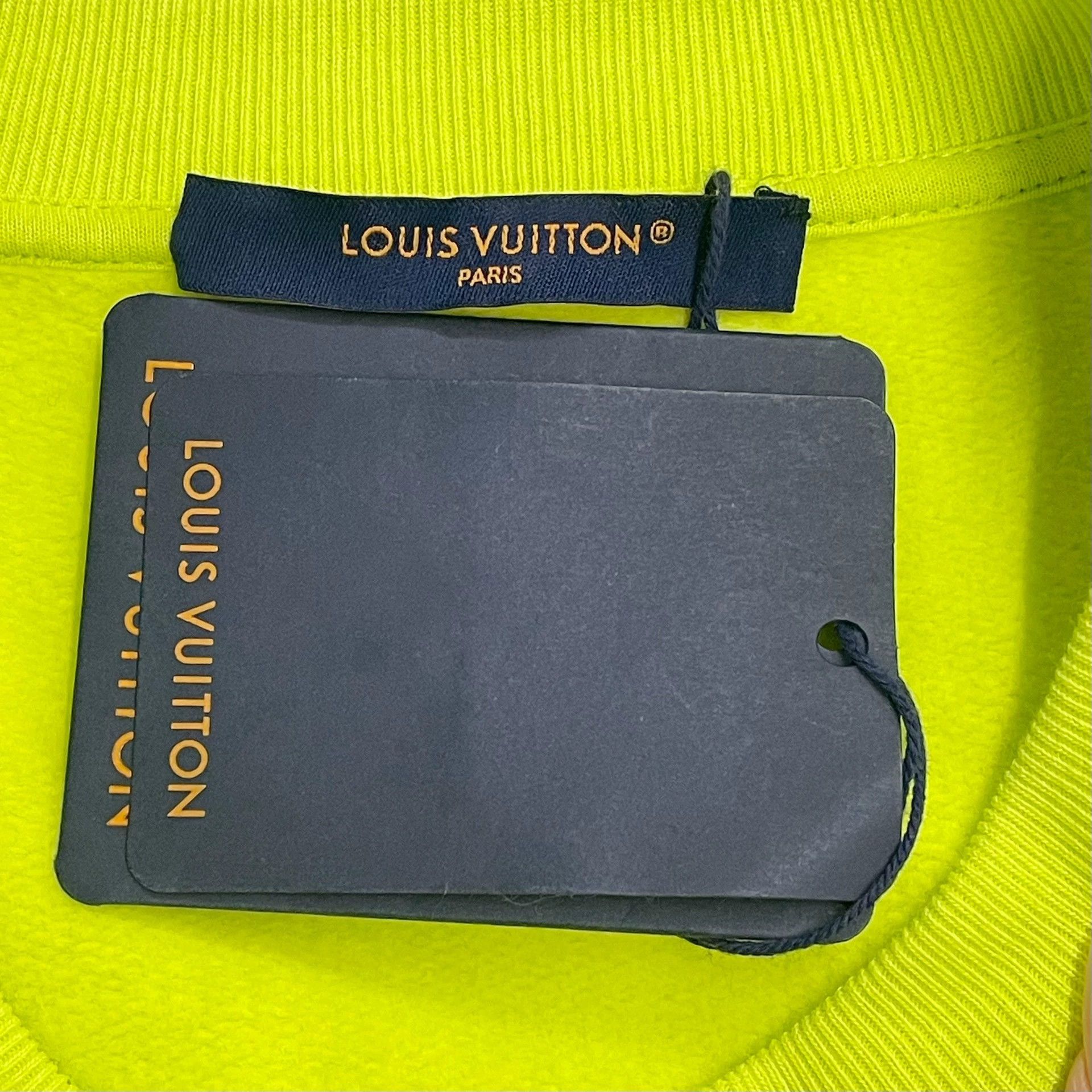 Louis Vuitton lv fluorescent green logo sweatshirt unisex Size US L / EU 52-54 / 3 - 5 Thumbnail