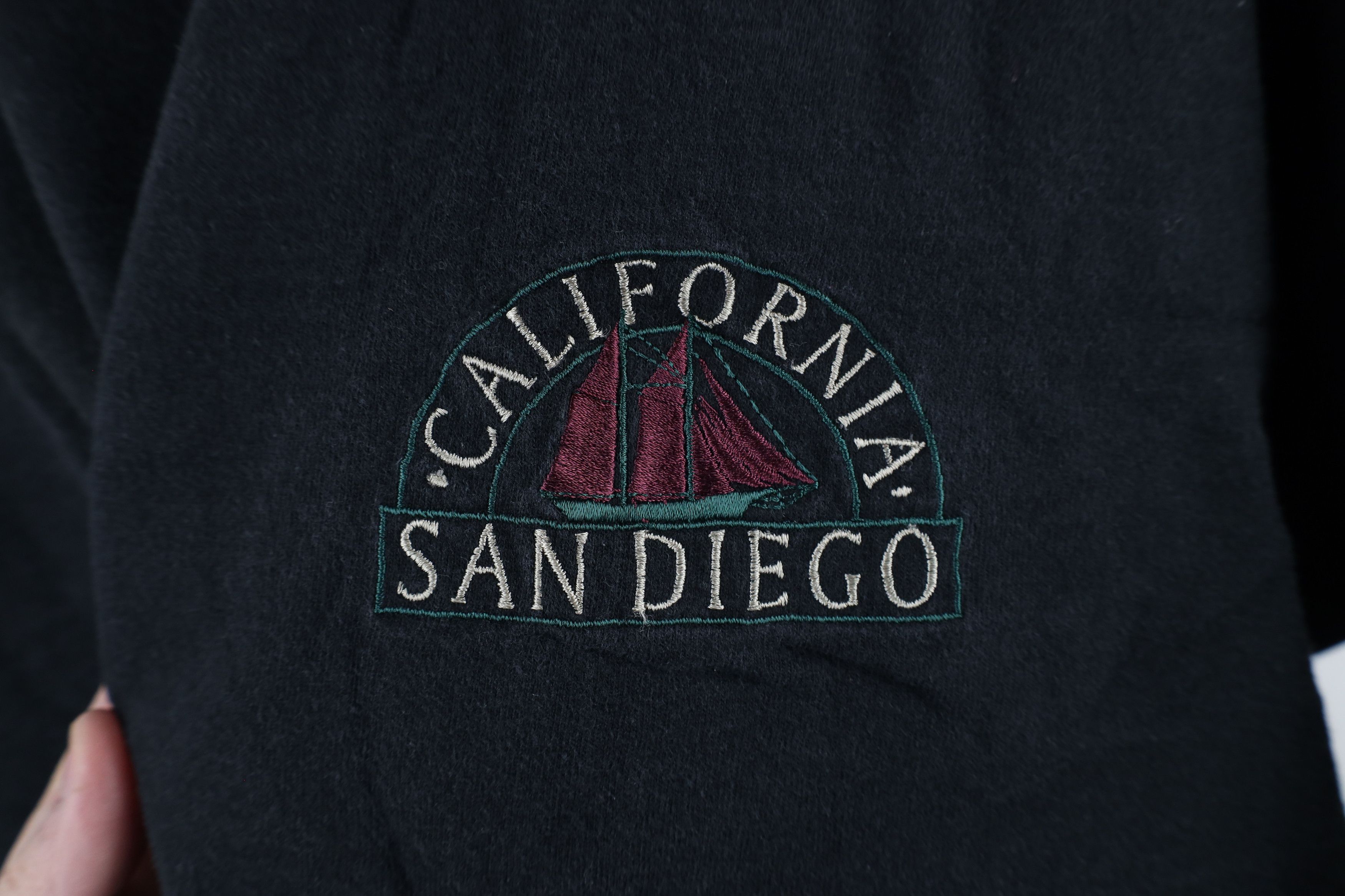 Vintage Vintage 90s Streetwear San Diego California T-Shirt USA Size US XL / EU 56 / 4 - 4 Thumbnail