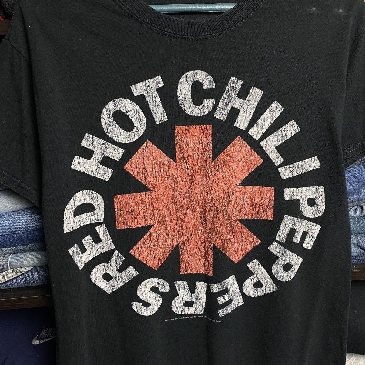 Band Tees Vintage Red Hot Chilipeppers 2011 Big Logo rock band tee Size US S / EU 44-46 / 1 - 2 Thumbnail