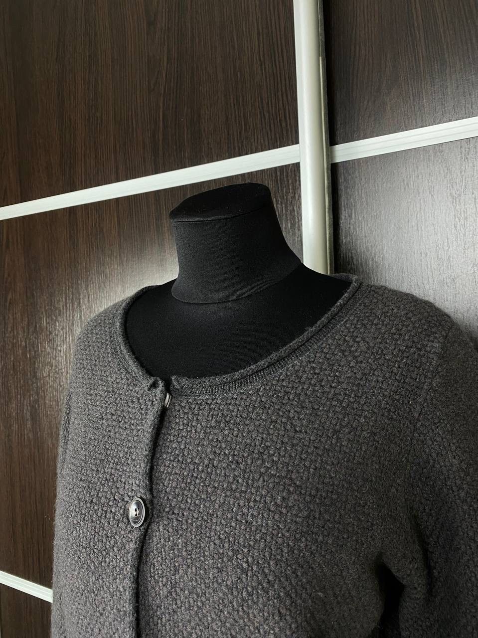 Fabiana Filippi Fabiana Filippi shortened cardigan size L with a button Size L / US 10 / IT 46 - 3 Thumbnail
