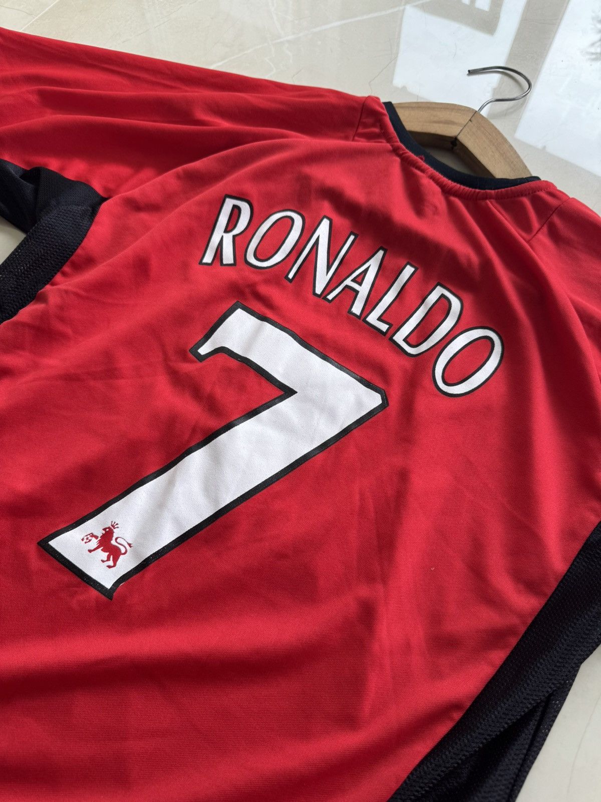 Nike Ronaldo #7 Manchester United 2002-2004 Bootleg Soccer Jersey Size US XL / EU 56 / 4 - 5 Thumbnail
