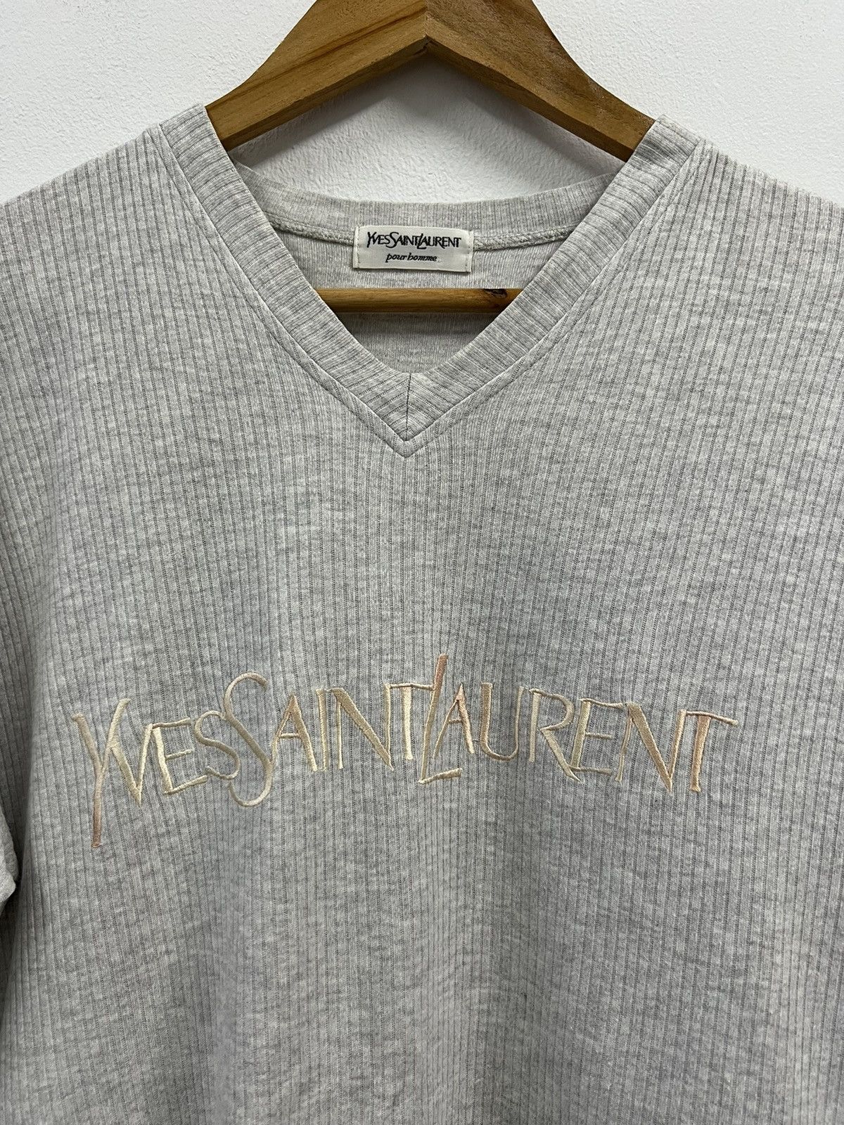 Yves Saint Laurent ysl v-neck tshirt Size US M / EU 48-50 / 2 - 3 Thumbnail