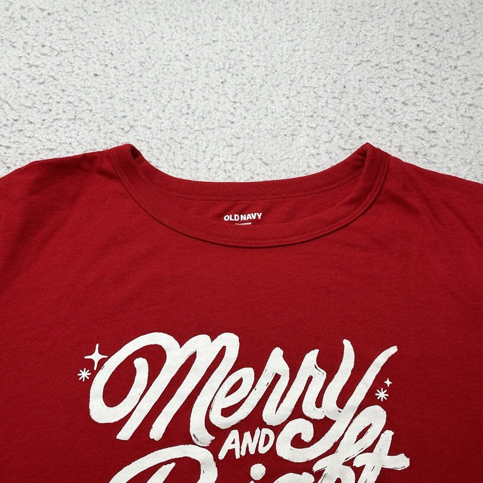 Old Navy Old Navy XL Merry And Bright Christmas Red Graphic T Shirt Size XL / US 12-14 / IT 48-50 - 4 Thumbnail
