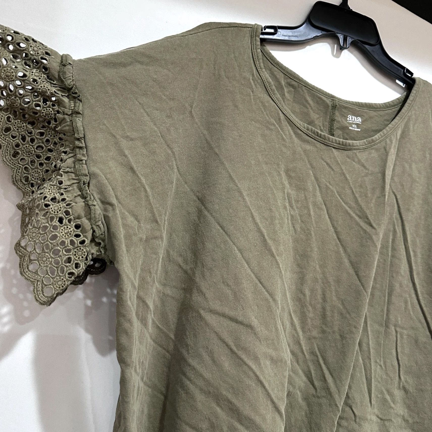 Vintage VINTAGE? No. (Omit) A New Approach Green a.n.a Lace Trim 2XL Short Sleeve T-Shirt Flutter Sleeve Round Neck Casual Boho Cottagecore Fairy Womens Size XXL / US 16-18 / IT 52-54 - 3 Thumbnail