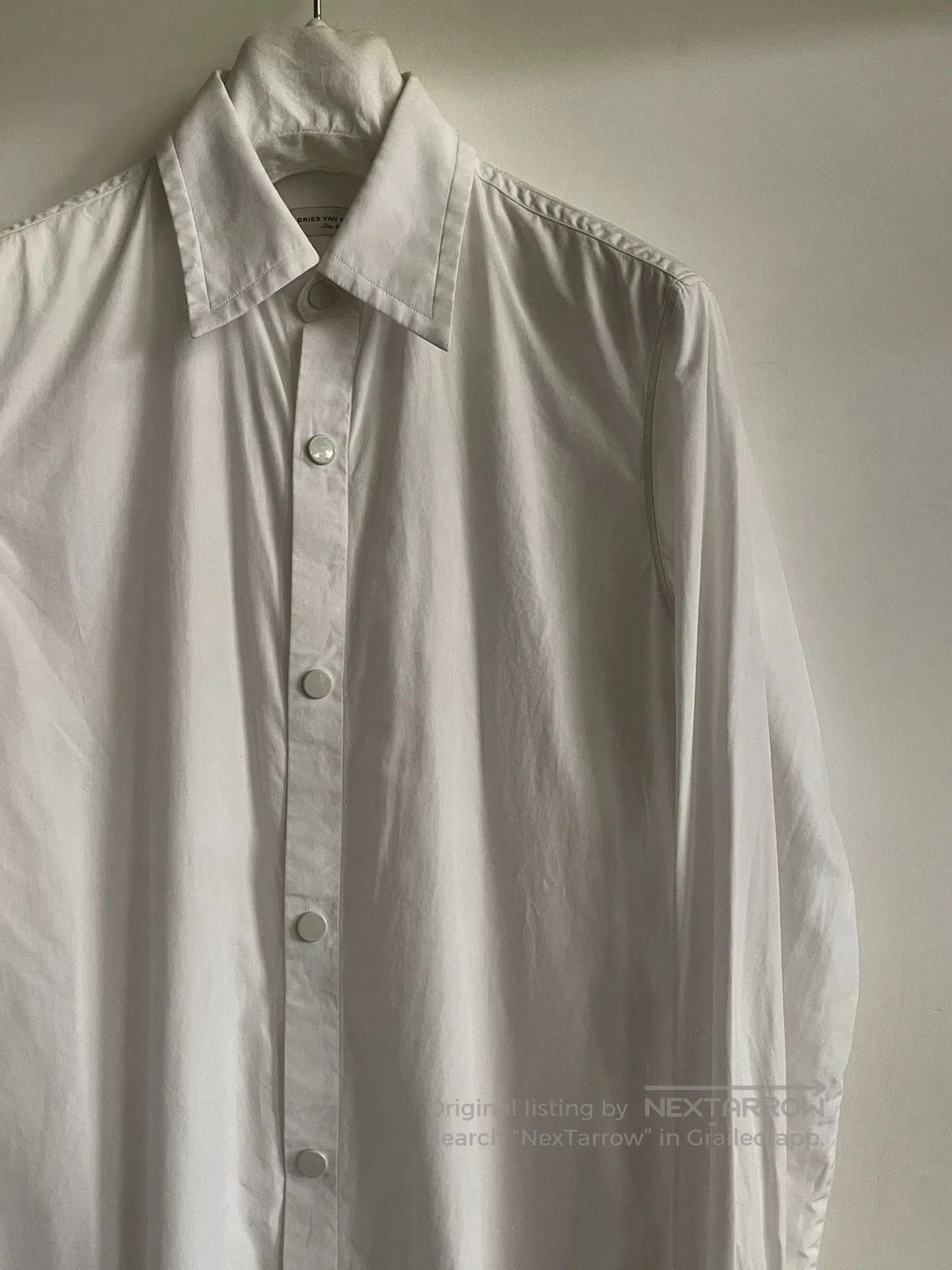 Dries Van Noten Dries Van Noten White Button. Size US S / EU 44-46 / 1 - 3 Thumbnail