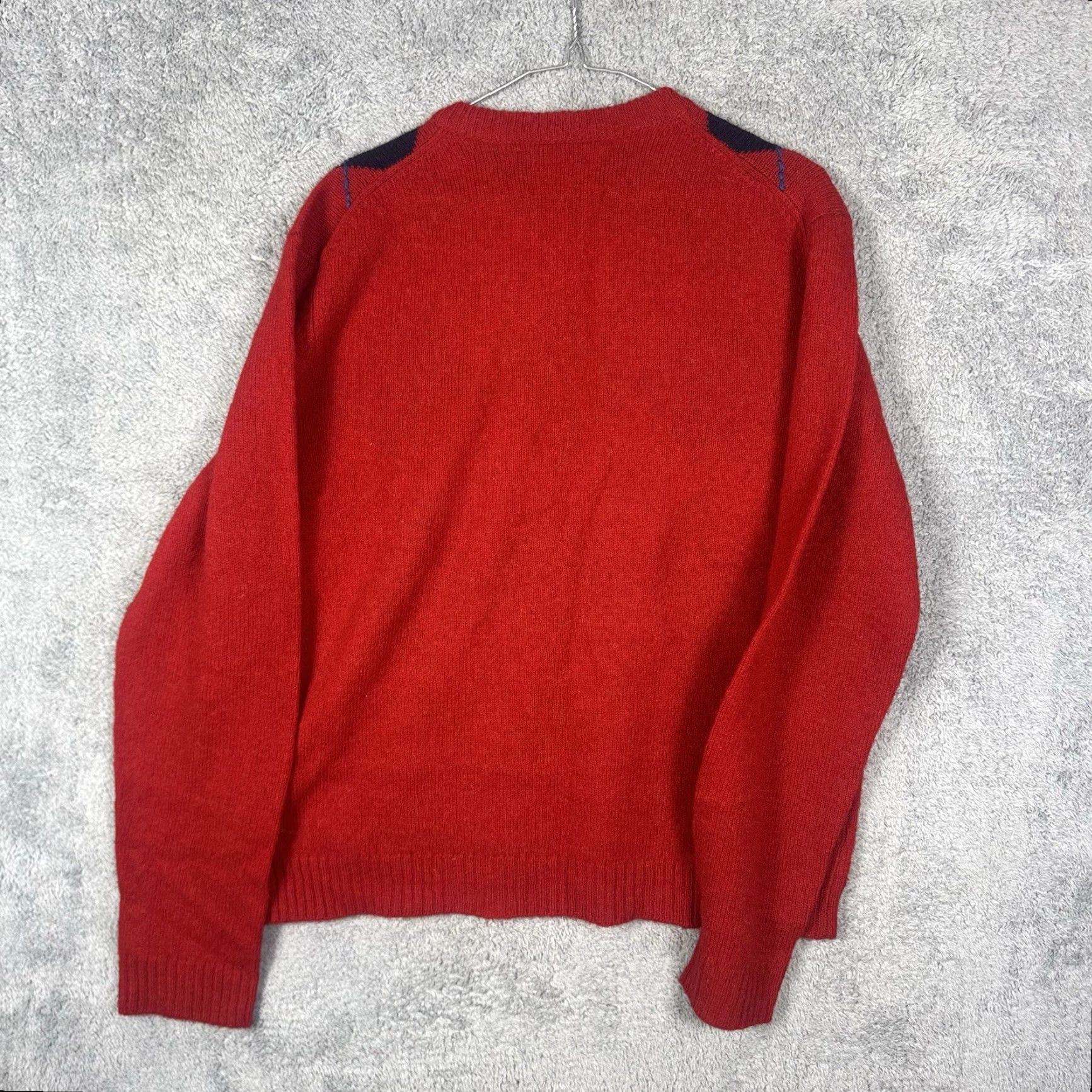 Abercrombie & Fitch VINTAGE Abercrombie & Fitch Sweater Men Large 100% Shetland Wool Argyle 90s Y2K Pullover Knit Red Wool Long Sleeve V-Neck Casual, Party, Wedding Mens Size US L / EU 52-54 / 3 - 7 Thumbnail
