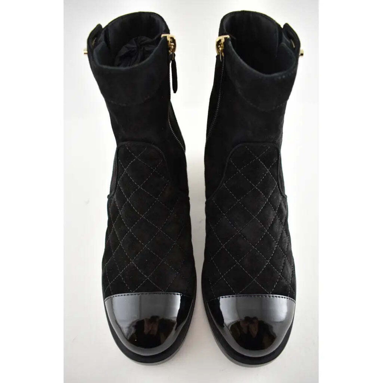 Chanel Chanel 20K Black Suede Quilted Turnlock CC Gold Patent Ankle Size US 5 / IT 35 - 8 Thumbnail