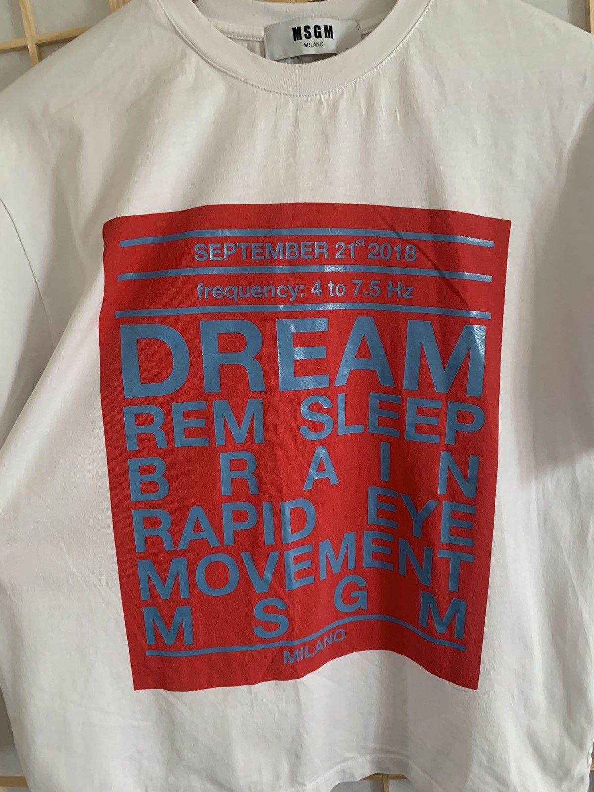 MSGM MSGM White Short-Sleeve Tee with Red and Blue Graphic Small Size US S / EU 44-46 / 1 - 1 Thumbnail