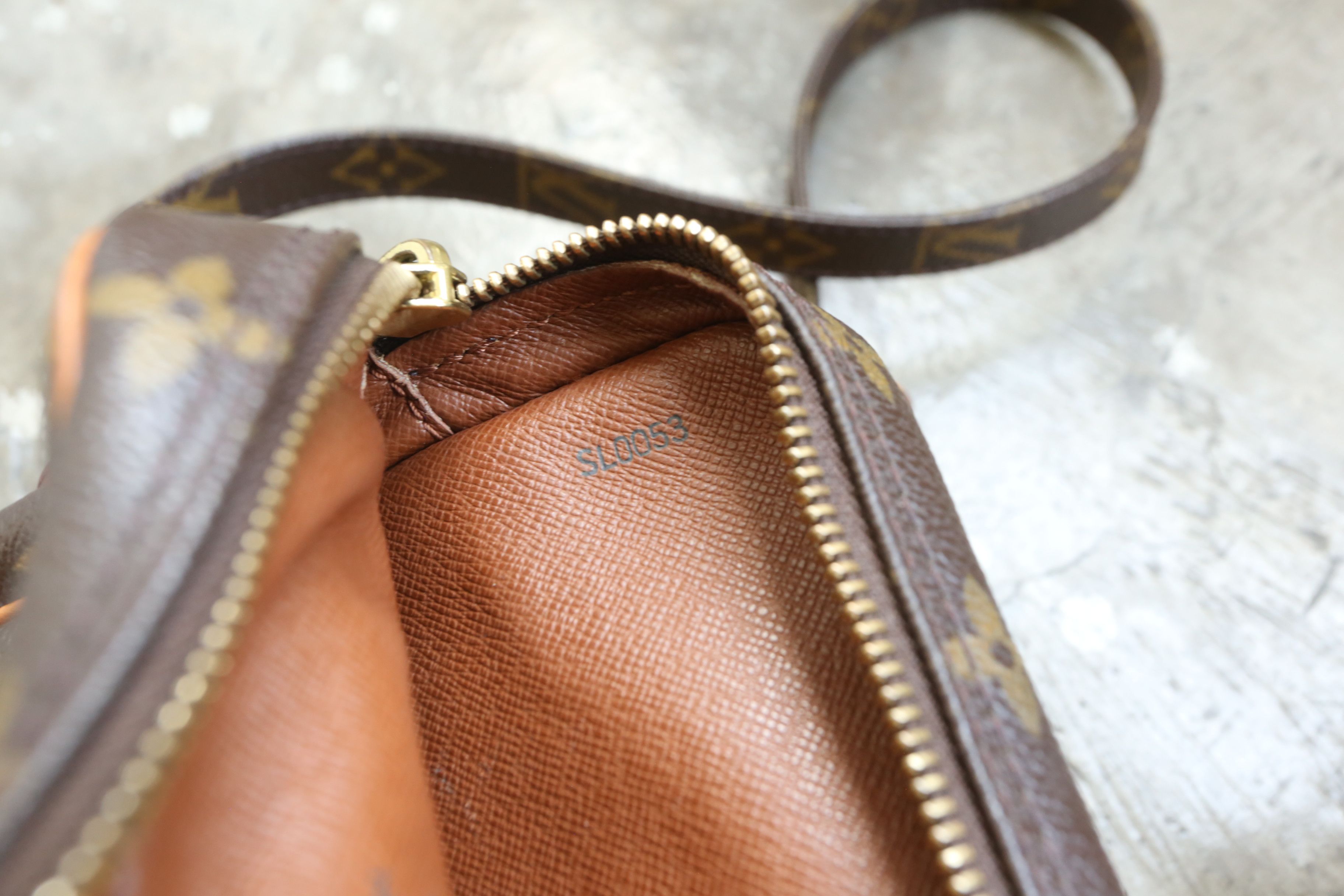 Louis Vuitton Louis Vuitton - Marc Jacobs - 2003 - LV Monogram Danube Size ONE SIZE - 11 Thumbnail