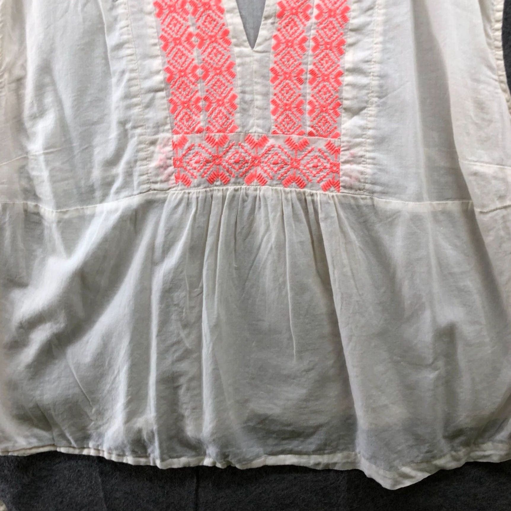 Old Navy VINTAGE Old Navy Maternity Sleeveless Blouse Womens 2XL Ivory Cotton Embroidered Bohemian Casual Summer Size XXL / US 16-18 / IT 52-54 - 4 Thumbnail