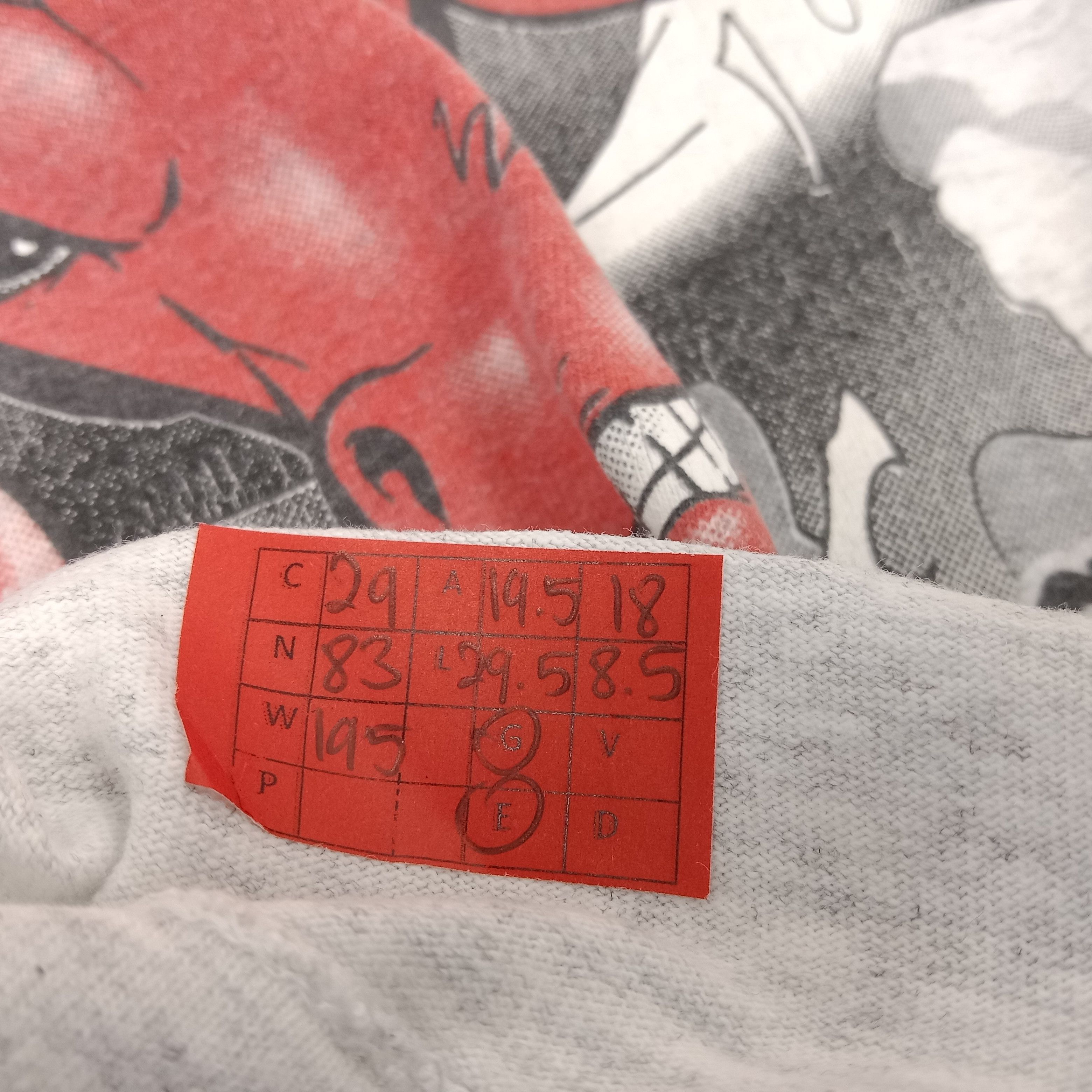 NBA × Nutmeg × Vintage Chicago Bulls Professional Basketball Team Vintage Tshirt Size US M / EU 48-50 / 2 - 12 Thumbnail