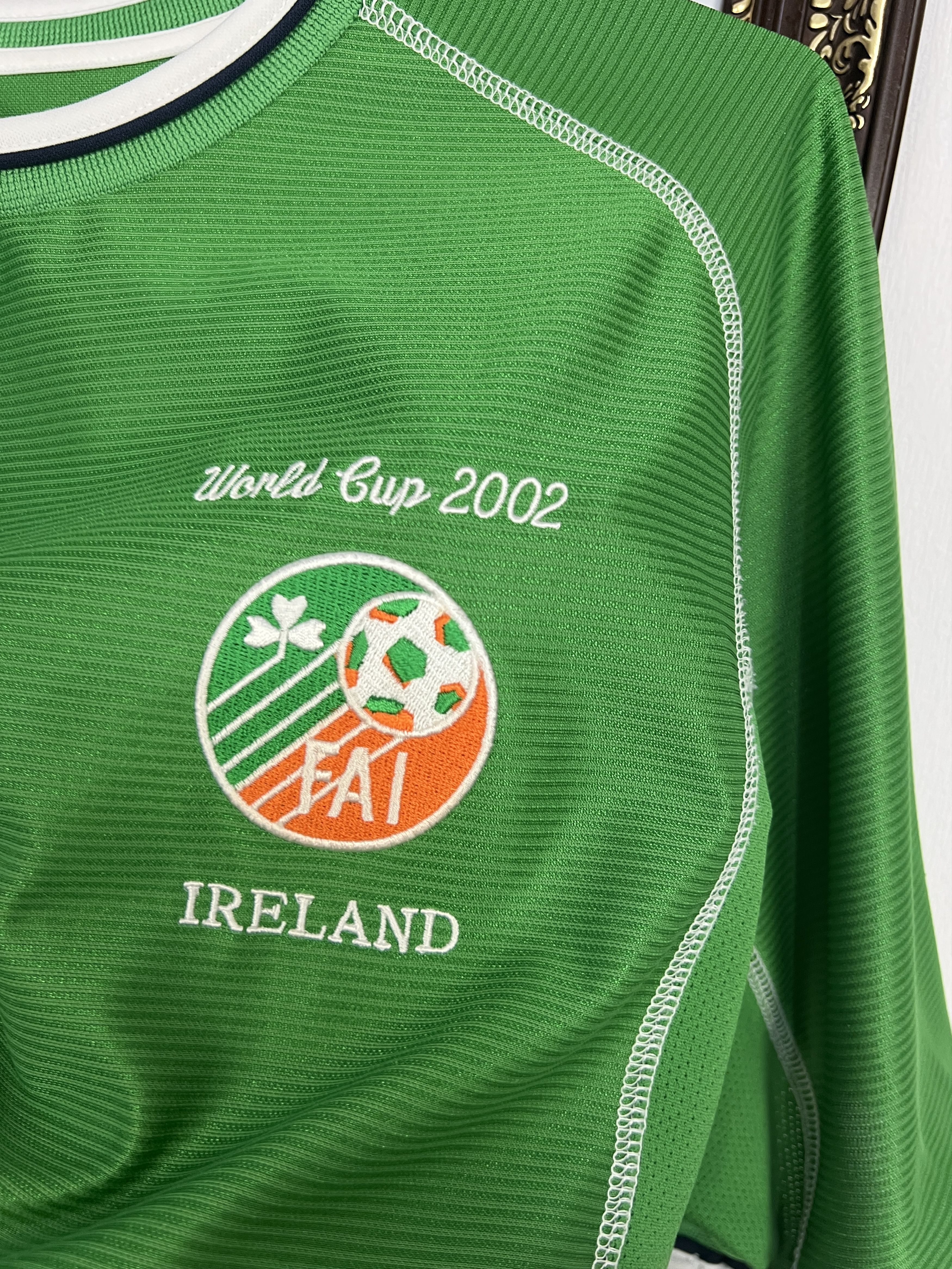Reebok Republic of Ireland Home football shirt 2001 Soccer Umbro Size US M / EU 48-50 / 2 - 4 Thumbnail