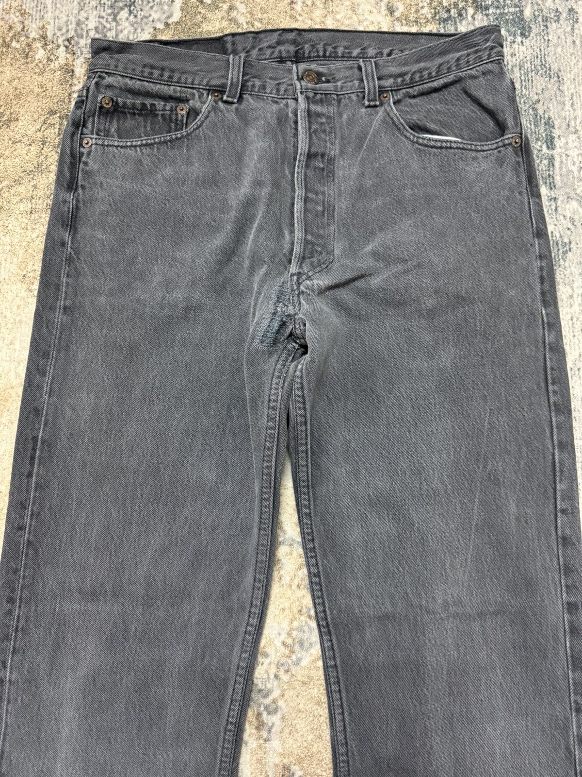 Levi's × Levi's Vintage Clothing × Vintage Vintage Levi’s 501 Distressed Black Denim Jeans 32x32 Size US 32 / EU 48 - 2 Thumbnail