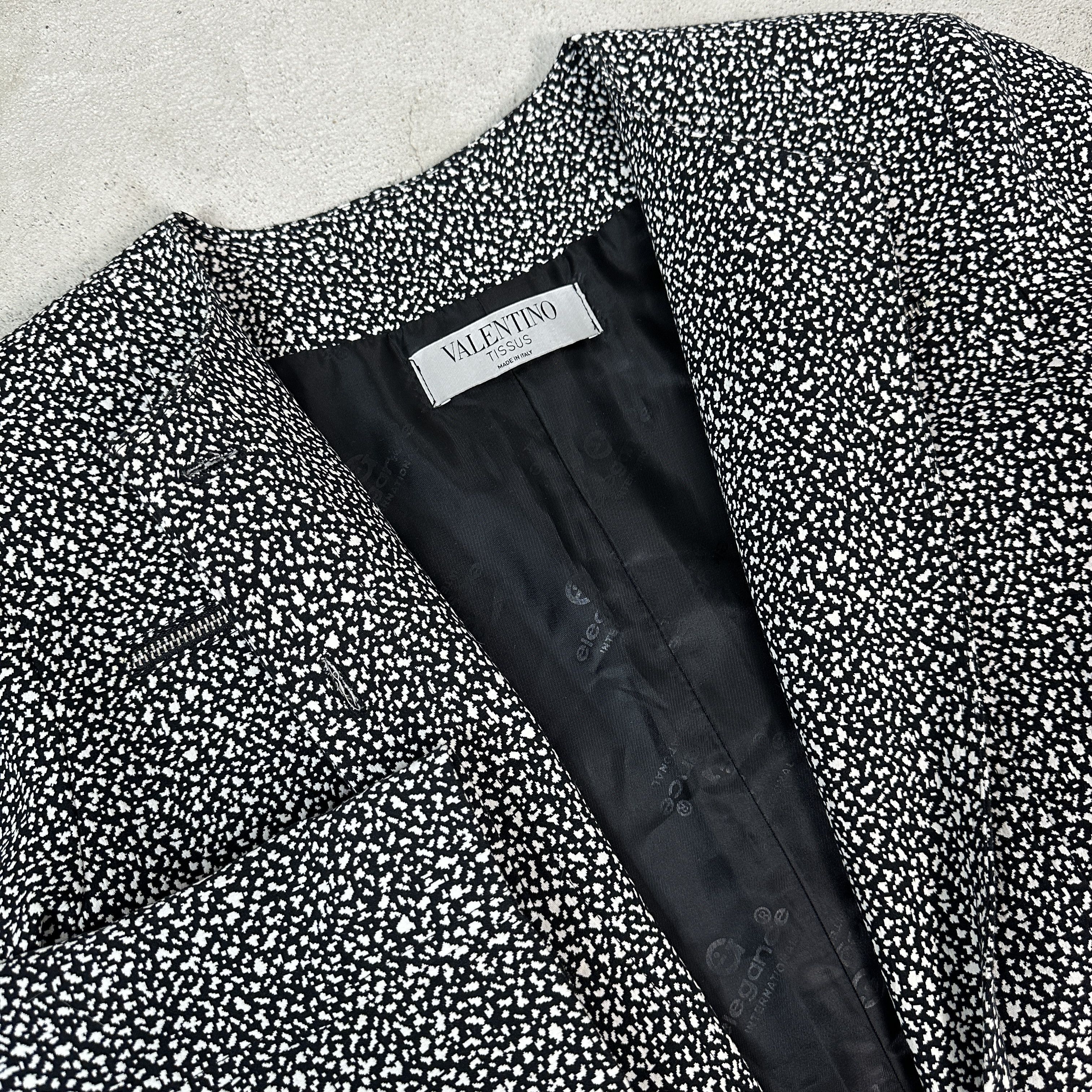 Valentino × Vintage Vintage Valentino Coat Size L / US 10 / IT 46 - 7 Thumbnail
