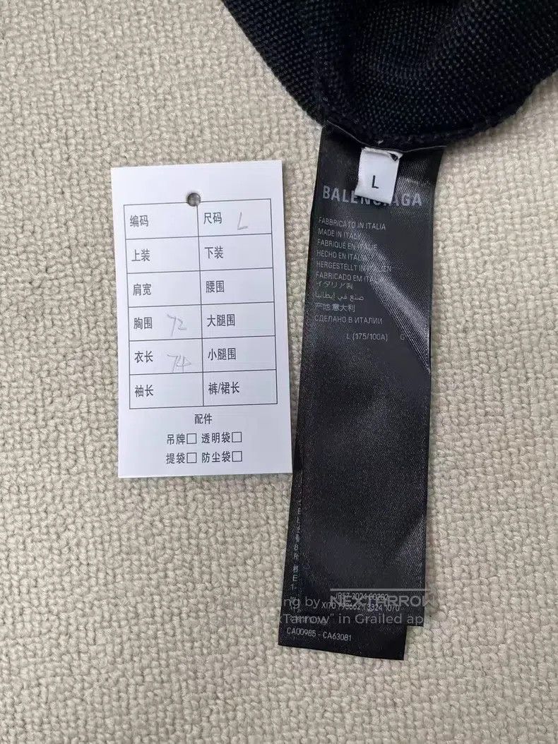 Balenciaga Balenciaga Letter Logo Printed Long Sleeve Crew Neck Sweat Size US M / EU 48-50 / 2 - 6 Thumbnail