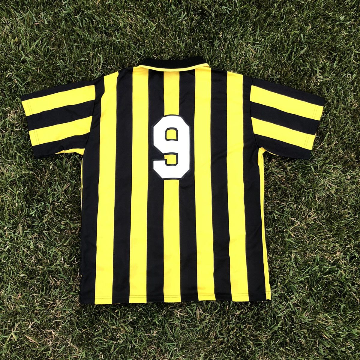 Umbro × Vintage Umbro vintage nayo #9 jersey Size US L / EU 52-54 / 3 - 5 Thumbnail