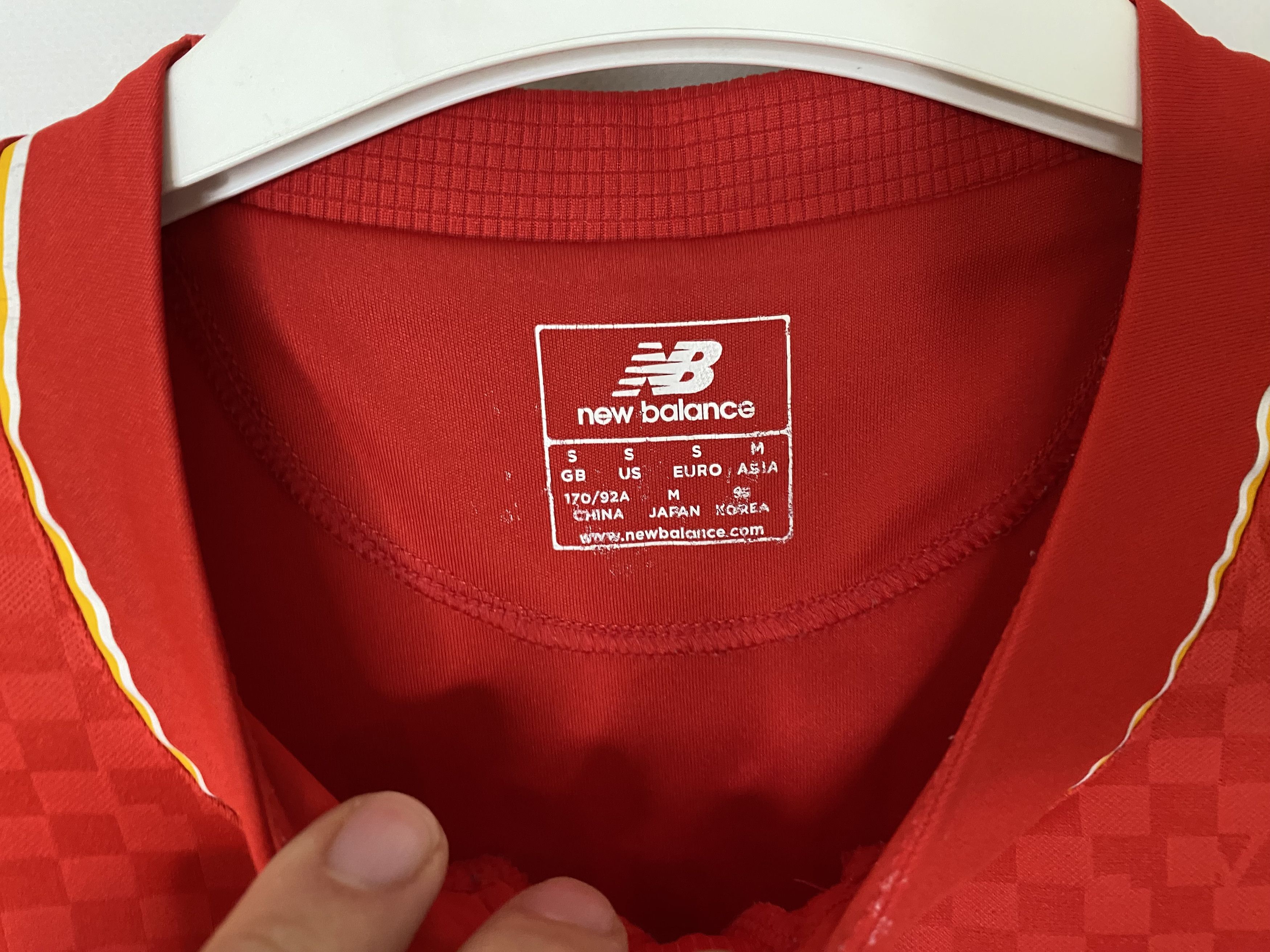 New Balance LIVERPOOL 2015 2016 HOME FOOTBALL SHIRT SOCCER JERSEY Size US S / EU 44-46 / 1 - 6 Thumbnail