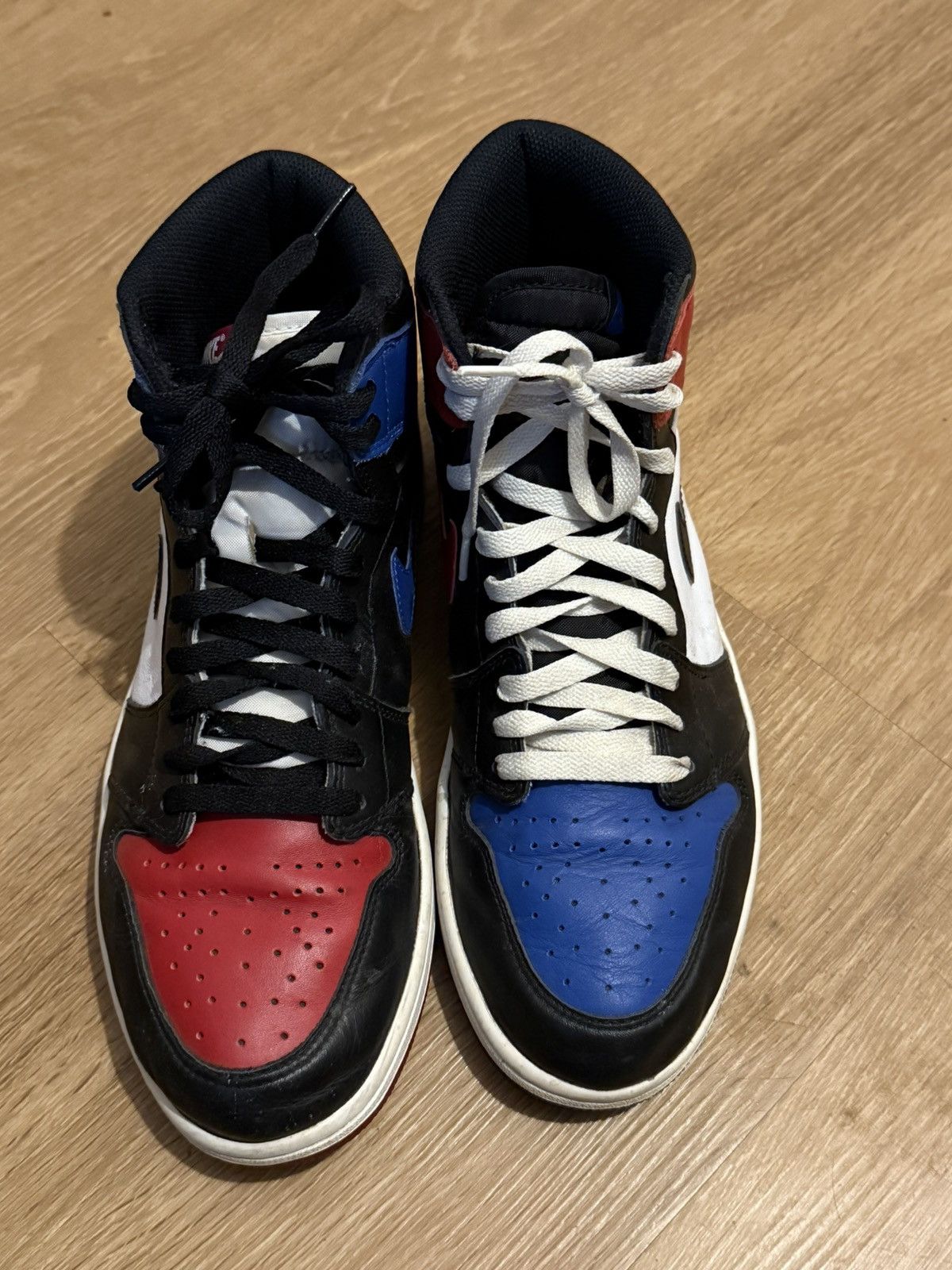 Jordan Brand Jordan 1 Top 3 10.5 Size US 10.5 / EU 43-44 - 4 Thumbnail