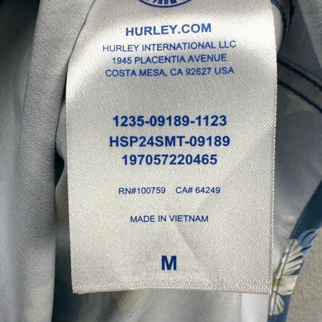 Hurley - Optimized for search - includes relevant keywords like "Hurley Button Up Shirt," "Men Medium," and "Pre-Owned Excellent. Size US M / EU 48-50 / 2 - 5 Thumbnail