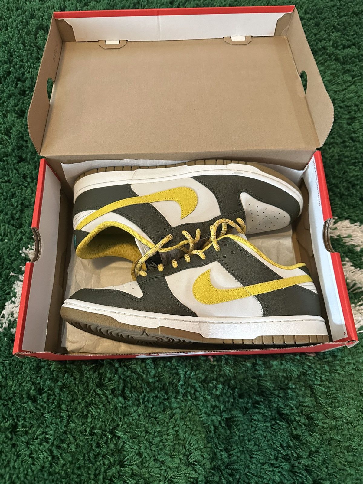 Dunk Low Cargo Khaki Sulfur 11