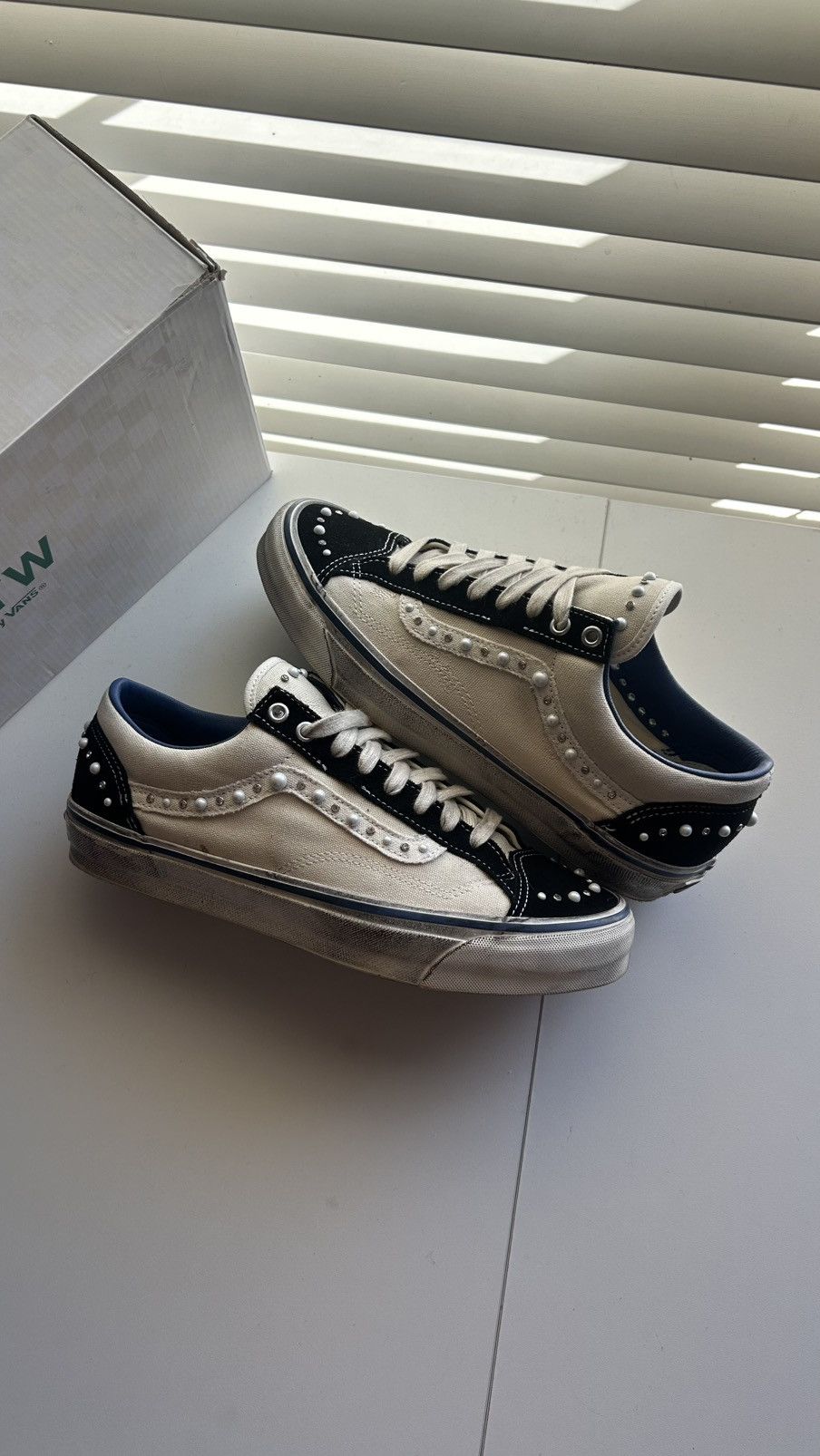 Vans Pearlized Vans Size US 10 / EU 43 - 1 Thumbnail