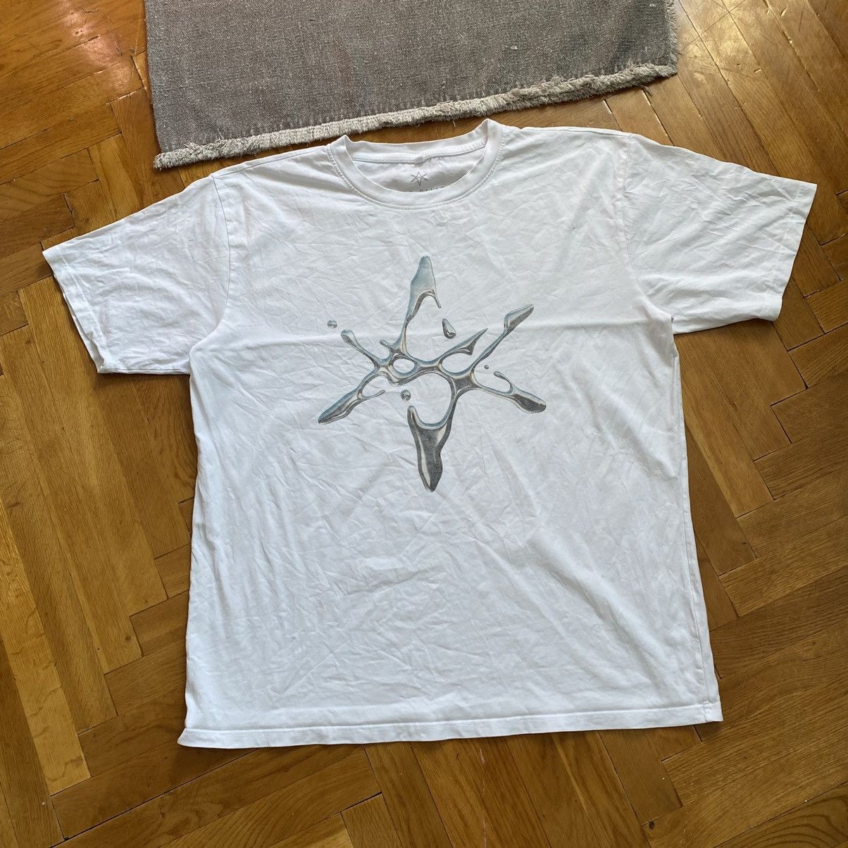 Band Tees BRING ME THE HORIZON Y2K CRAZY CHROME PRINT T SHIRT Size US XL / EU 56 / 4 - 1 Thumbnail
