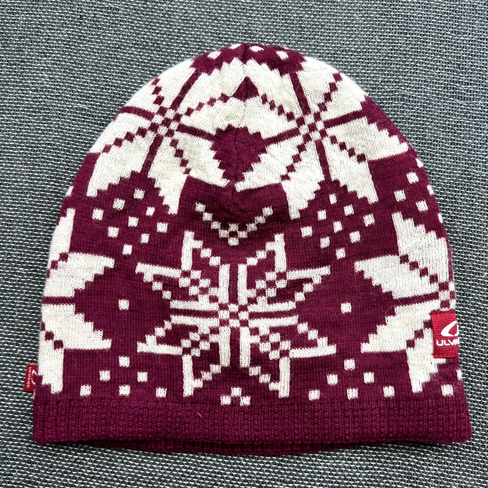 Vintage ULVANG Beanie Hat Size 56 Fair Isle Snowflake 100% Wool Red White Knitted Unisex Adults Wool Beanie Mens Womens Size ONE SIZE - 2 Thumbnail